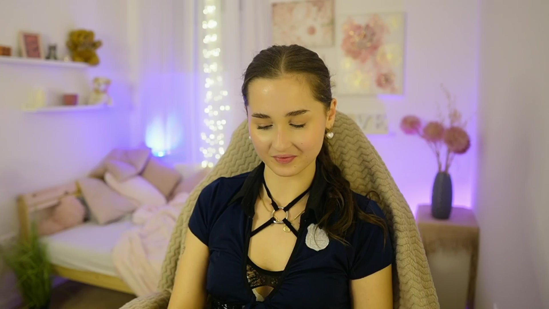 Gallery image thumbnail from Anita_Grey_'s myfreecams stream on, 11/23/2025, 23:56 image 19 of 20