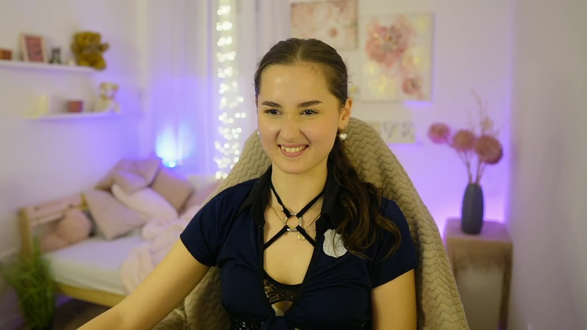 Gallery image thumbnail from Anita_Grey_'s myfreecams stream on, 11/23/2025, 23:56 image 5 of 20