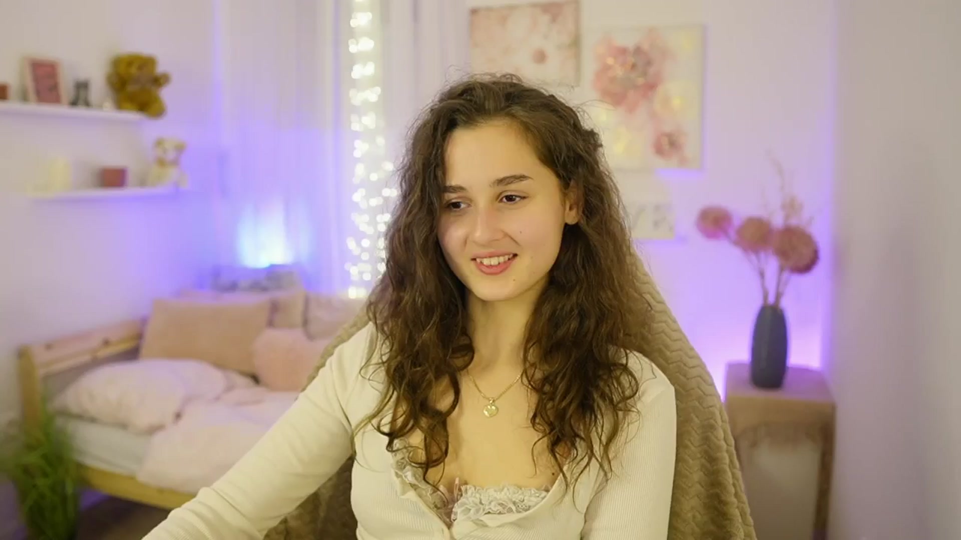 Gallery image thumbnail from Anita_Grey_'s myfreecams stream on, 11/25/2025, 21:24 image 5 of 20