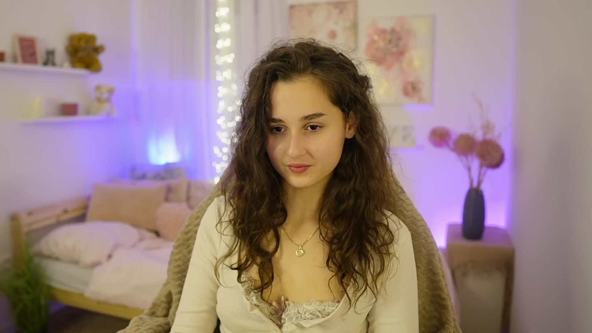 Gallery image thumbnail from Anita_Grey_'s myfreecams stream on, 11/25/2025, 21:24 image 3 of 20