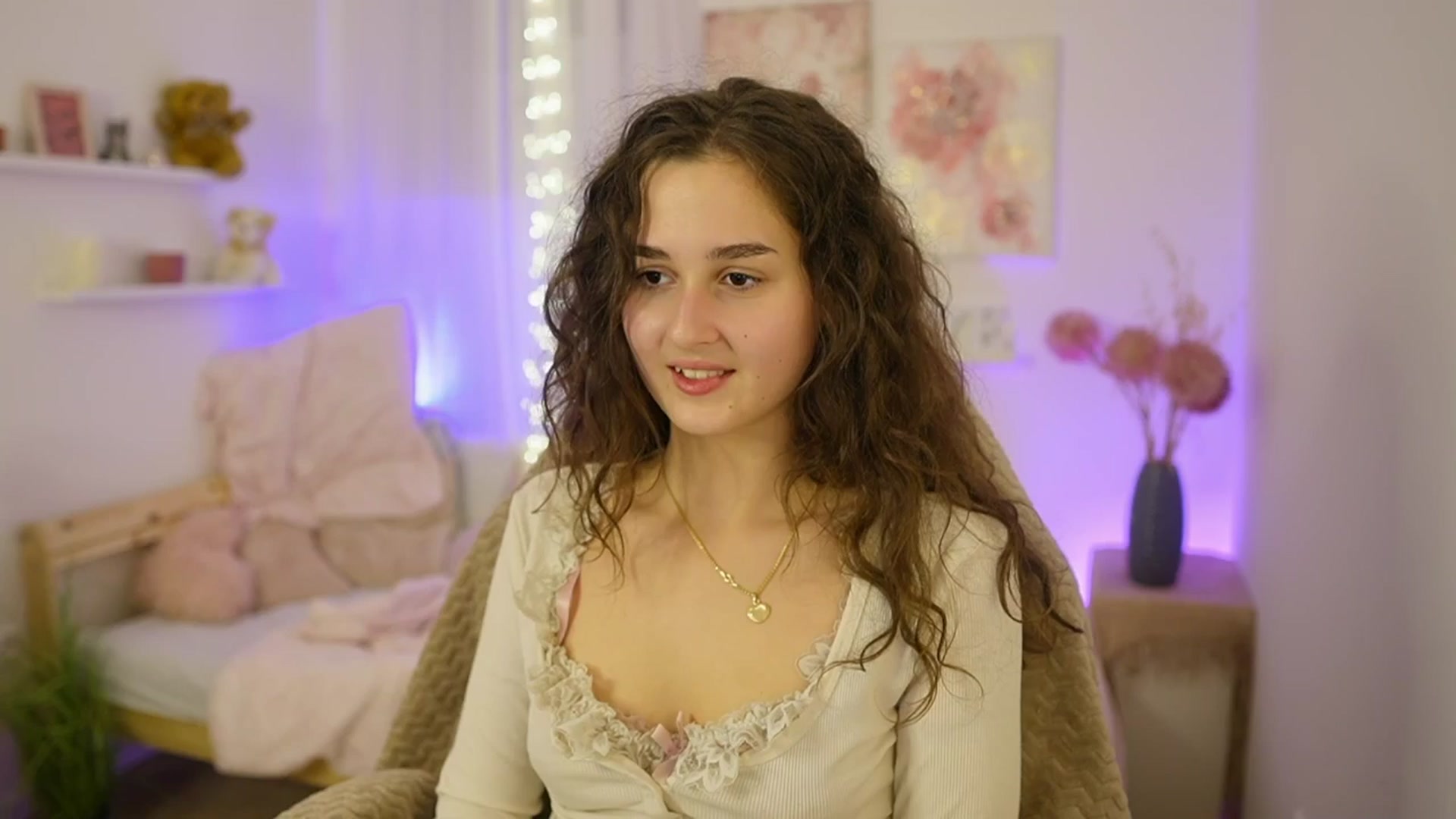 Gallery image thumbnail from Anita_Grey_'s myfreecams stream on, 11/25/2025, 22:57 image 16 of 20