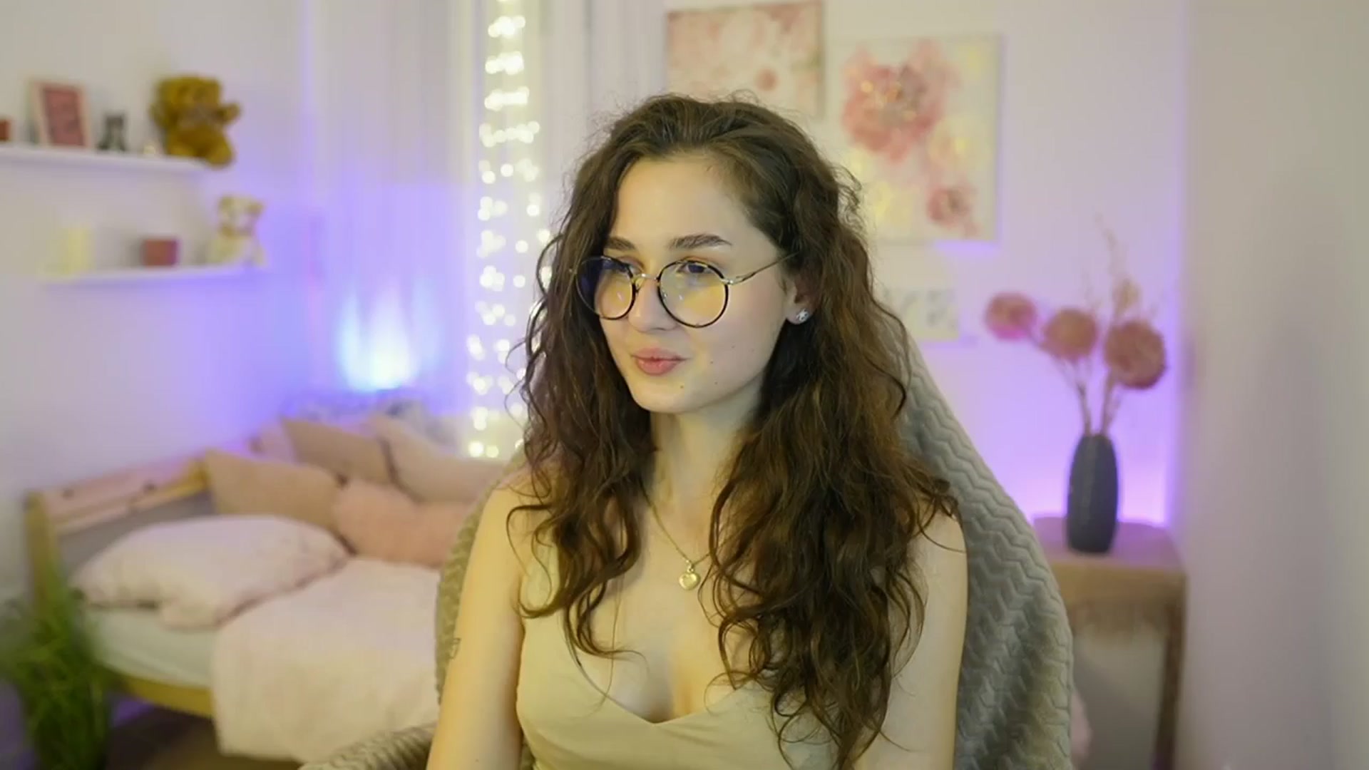 Gallery image thumbnail from Anita_Grey_'s myfreecams stream on, 11/26/2025, 20:35 image 17 of 20