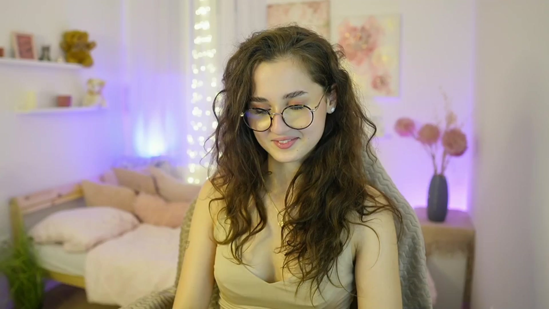 Gallery image thumbnail from Anita_Grey_'s myfreecams stream on, 11/26/2025, 20:35 image 2 of 20