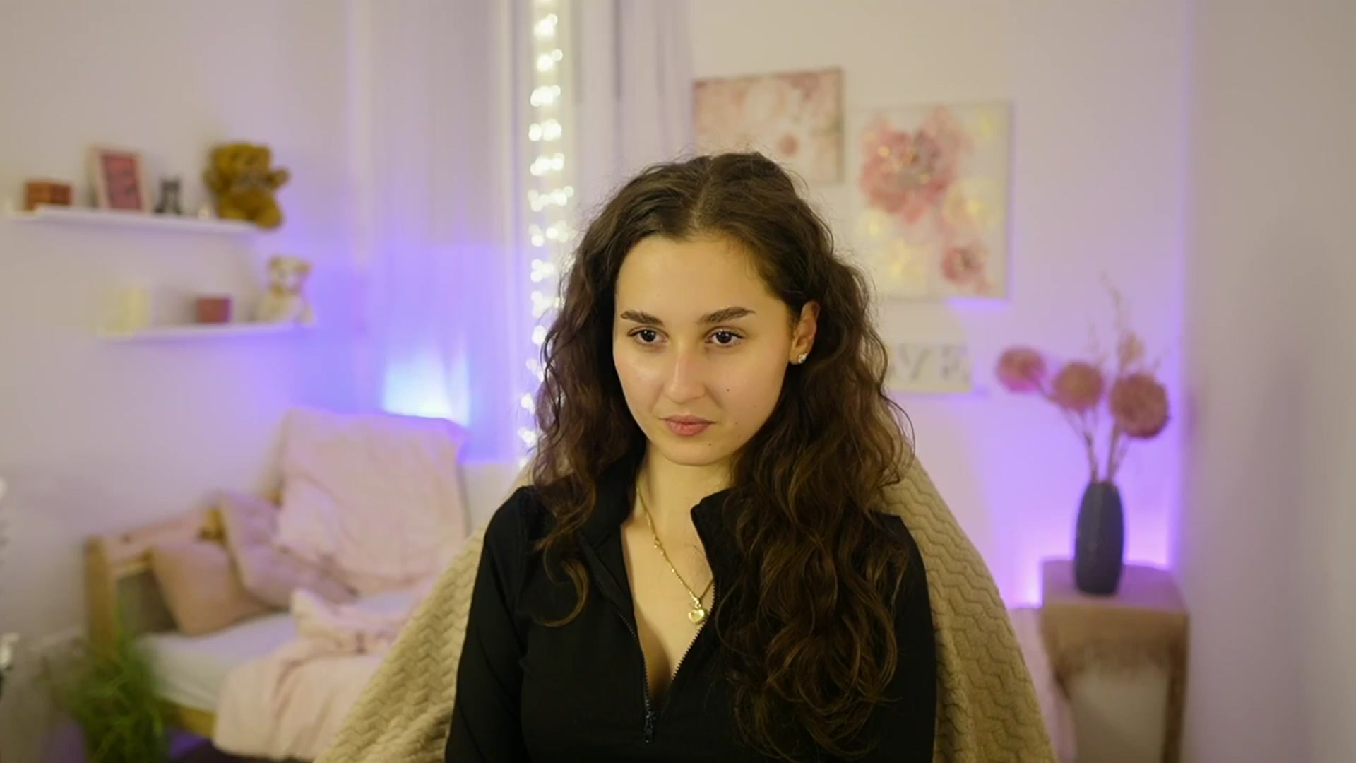 Gallery image thumbnail from Anita_Grey_'s myfreecams stream on, 11/27/2025, 20:42 image 2 of 20