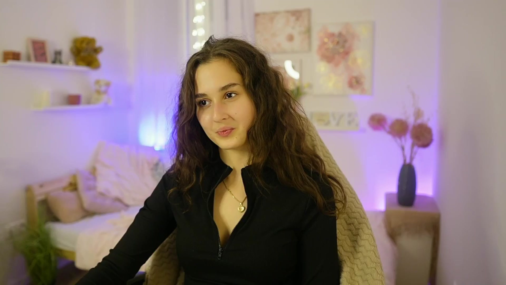 Gallery image thumbnail from Anita_Grey_'s myfreecams stream on, 11/27/2025, 21:49 image 12 of 20