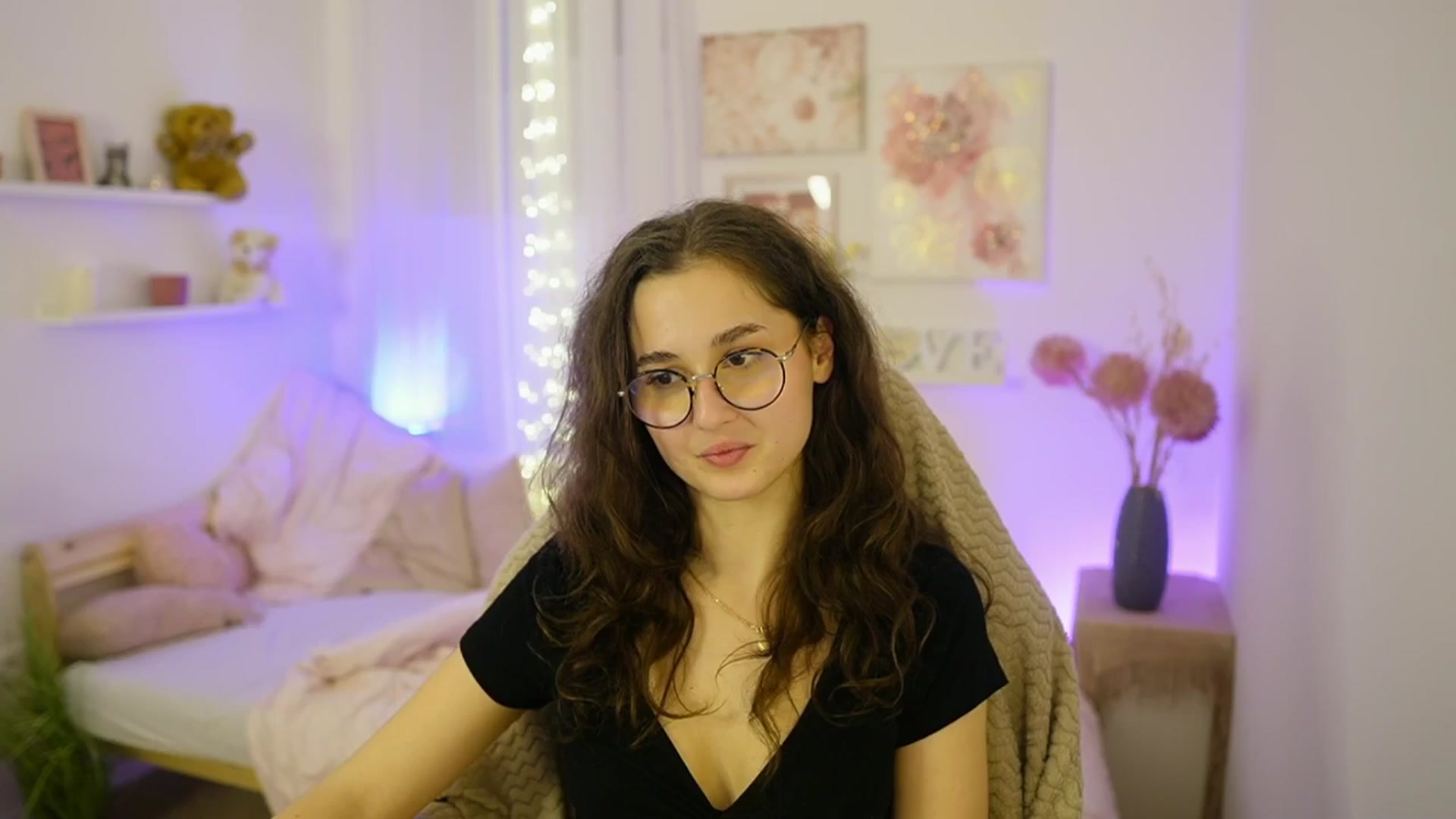 Gallery image thumbnail from Anita_Grey_'s myfreecams stream on, 12/01/2025, 24:53 image 12 of 20