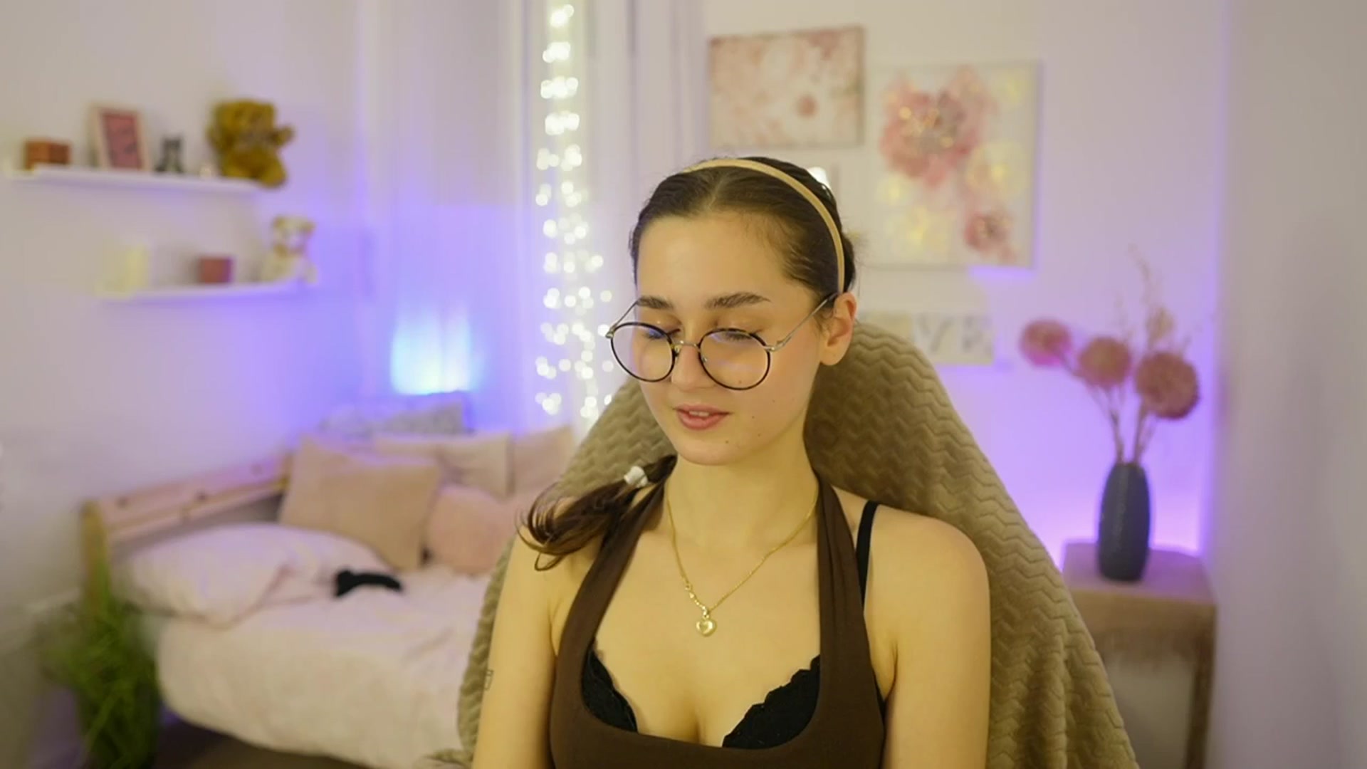 Gallery image thumbnail from Anita_Grey_'s myfreecams stream on, 12/02/2025, 20:54 image 7 of 20