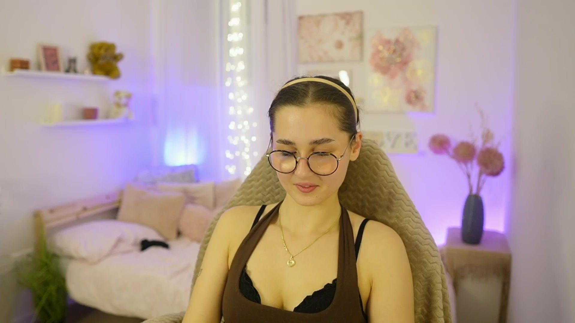 Gallery image thumbnail from Anita_Grey_'s myfreecams stream on, 12/02/2025, 20:54 image 20 of 20