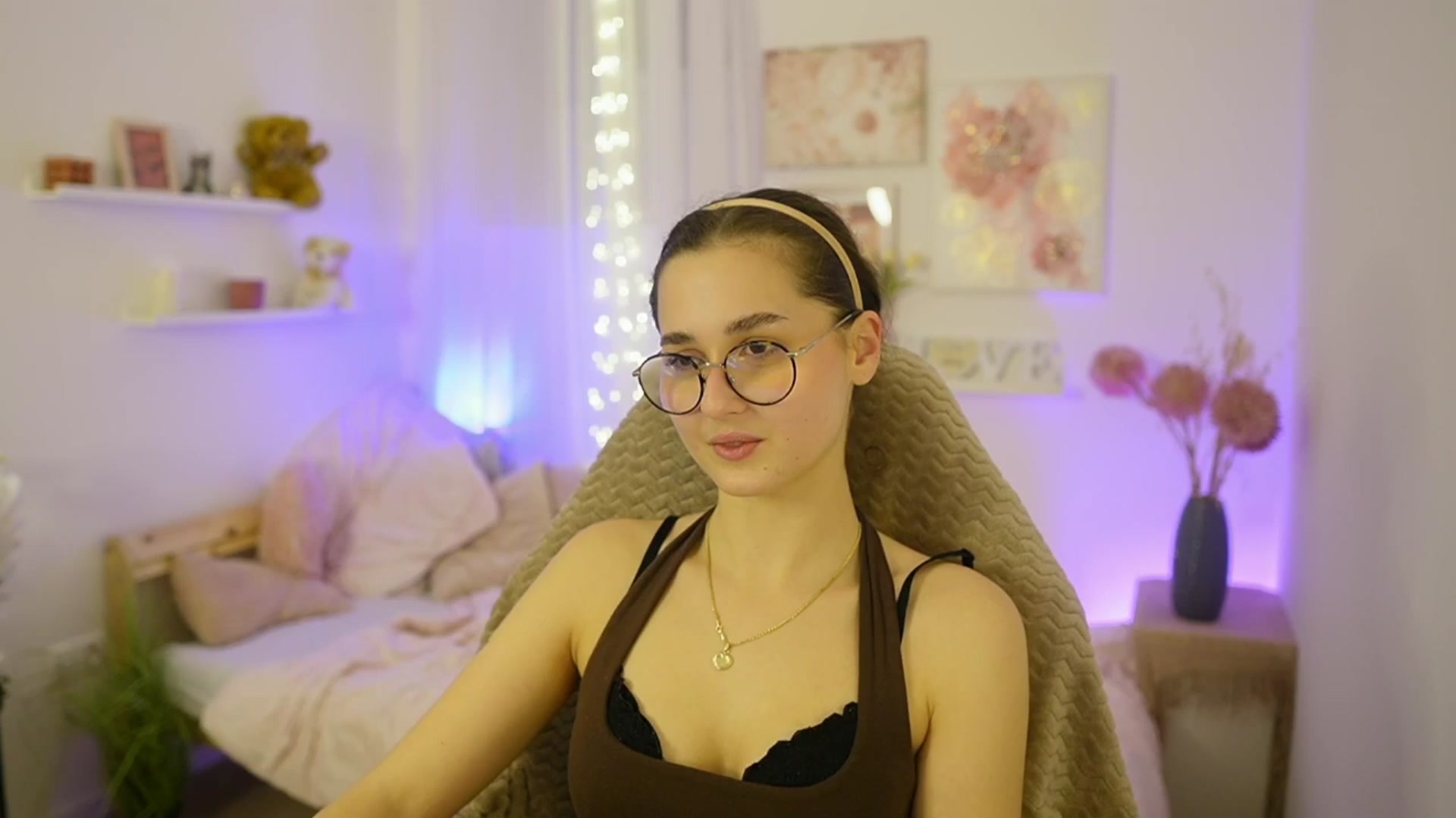 Gallery image thumbnail from Anita_Grey_'s myfreecams stream on, 12/02/2025, 22:30 image 8 of 20