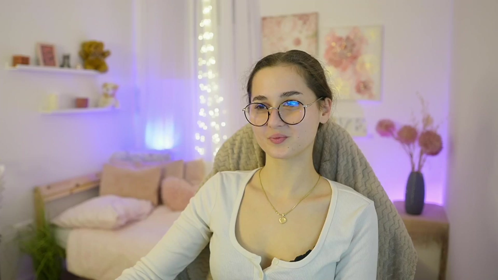 Gallery image thumbnail from Anita_Grey_'s myfreecams stream on, 12/03/2025, 20:46 image 6 of 20