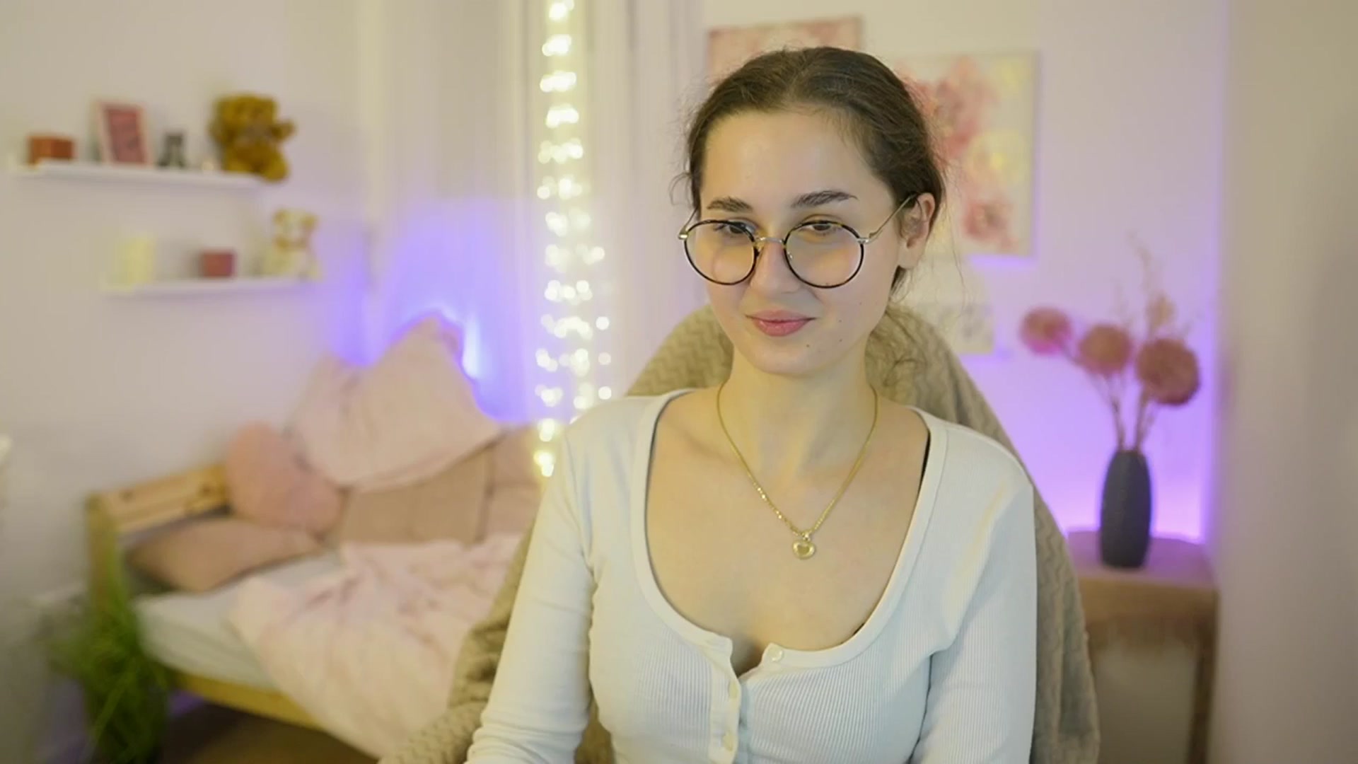Gallery image thumbnail from Anita_Grey_'s myfreecams stream on, 12/03/2025, 22:21 image 11 of 20