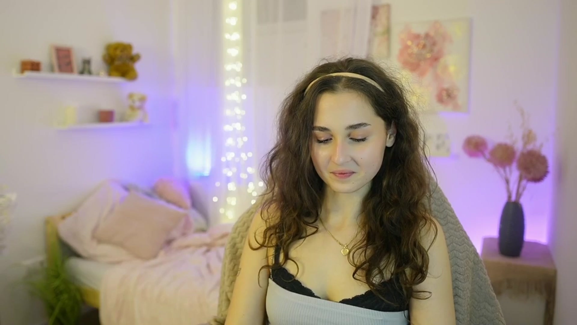 Gallery image thumbnail from Anita_Grey_'s myfreecams stream on, 12/07/2025, 22:33 image 10 of 20