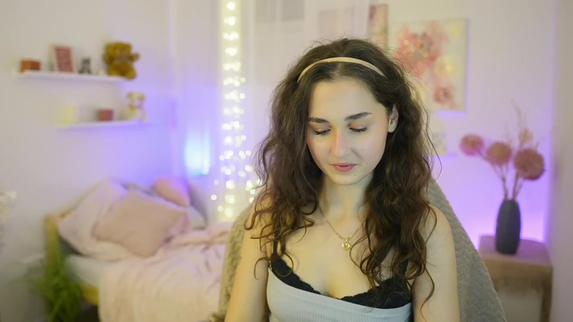 Gallery image thumbnail from Anita_Grey_'s myfreecams stream on, 12/07/2025, 22:33 image 6 of 20
