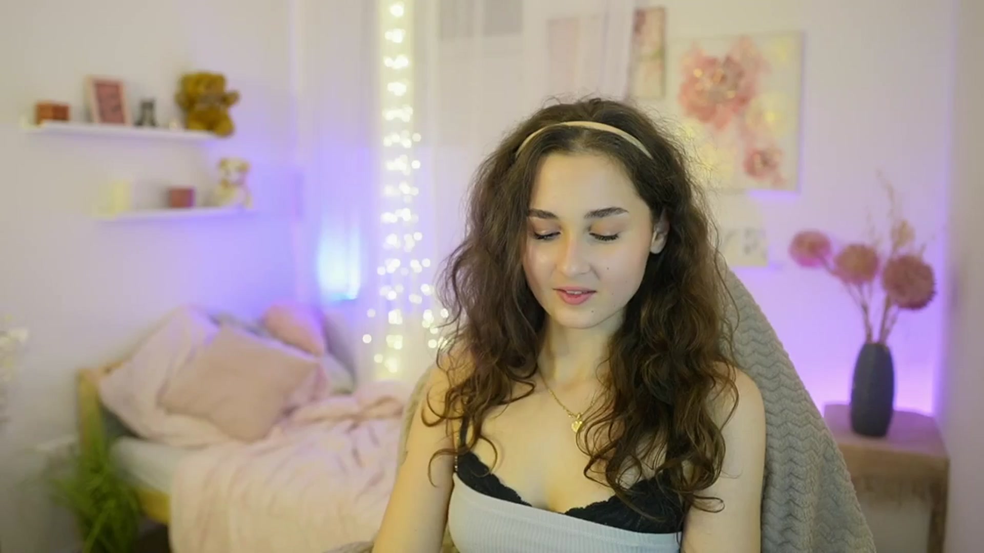 Gallery image thumbnail from Anita_Grey_'s myfreecams stream on, 12/07/2025, 22:33 image 12 of 20