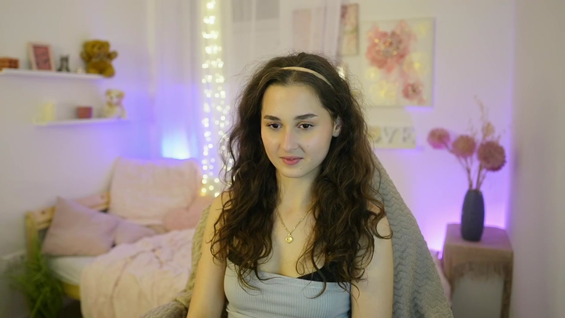 Gallery image thumbnail from Anita_Grey_'s myfreecams stream on, 12/08/2025, 24:02 image 7 of 20