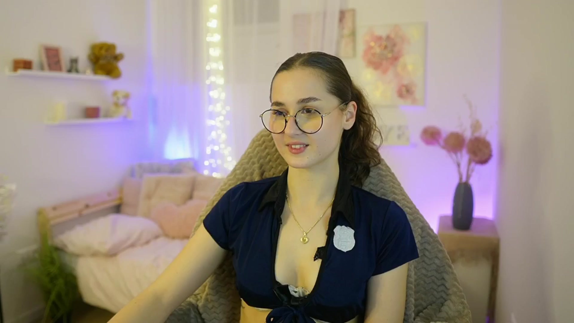 Gallery image thumbnail from Anita_Grey_'s myfreecams stream on, 12/10/2025, 19:55 image 3 of 20