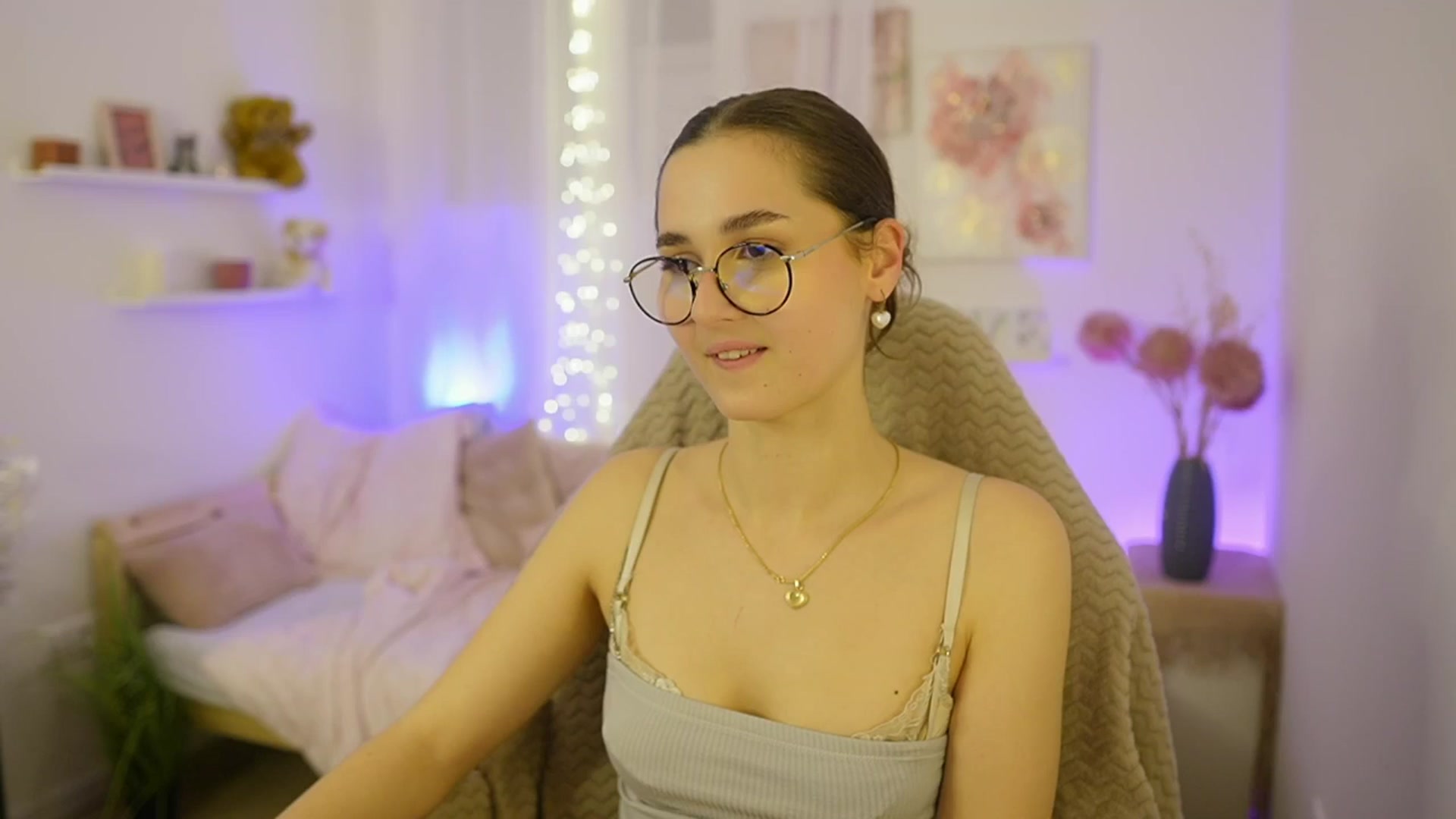 Gallery image thumbnail from Anita_Grey_'s myfreecams stream on, 12/11/2025, 23:26 image 1 of 20