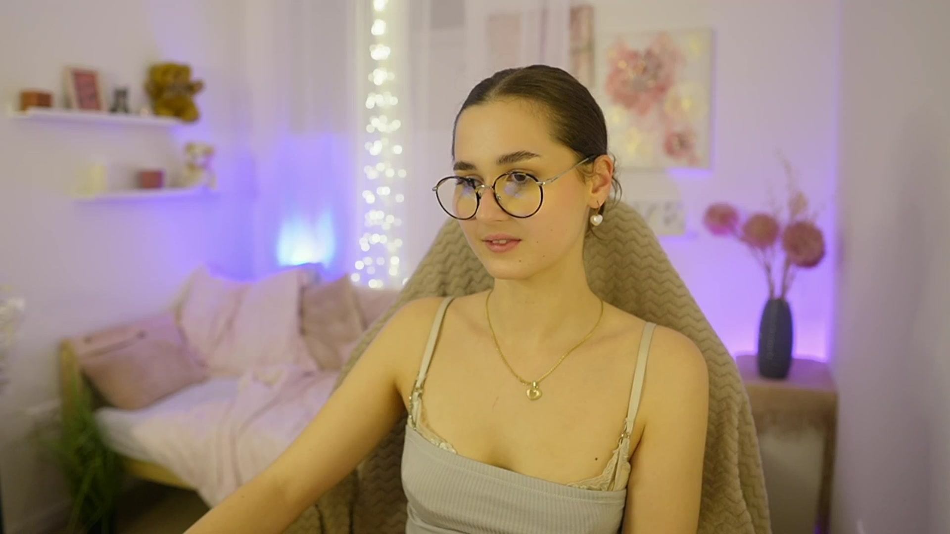 Gallery image thumbnail from Anita_Grey_'s myfreecams stream on, 12/11/2025, 23:26 image 6 of 20