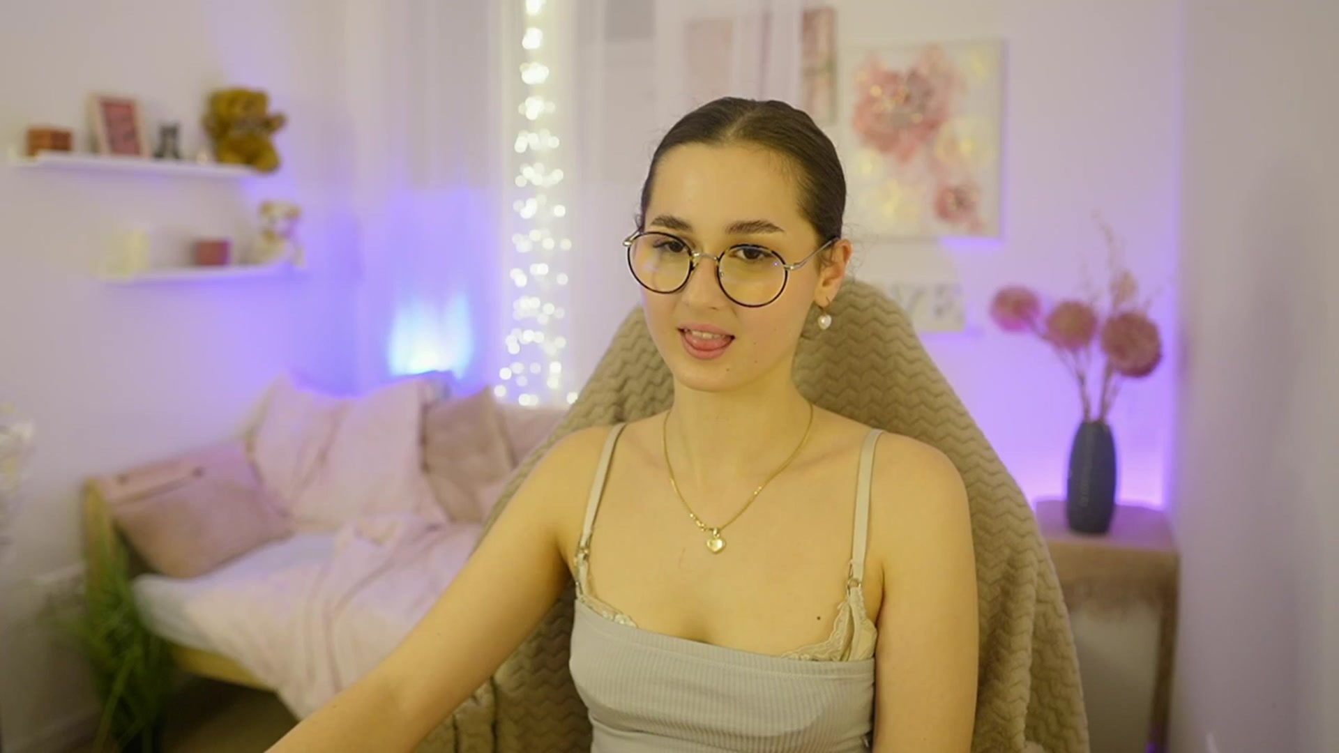 Gallery image thumbnail from Anita_Grey_'s myfreecams stream on, 12/11/2025, 23:26 image 14 of 20