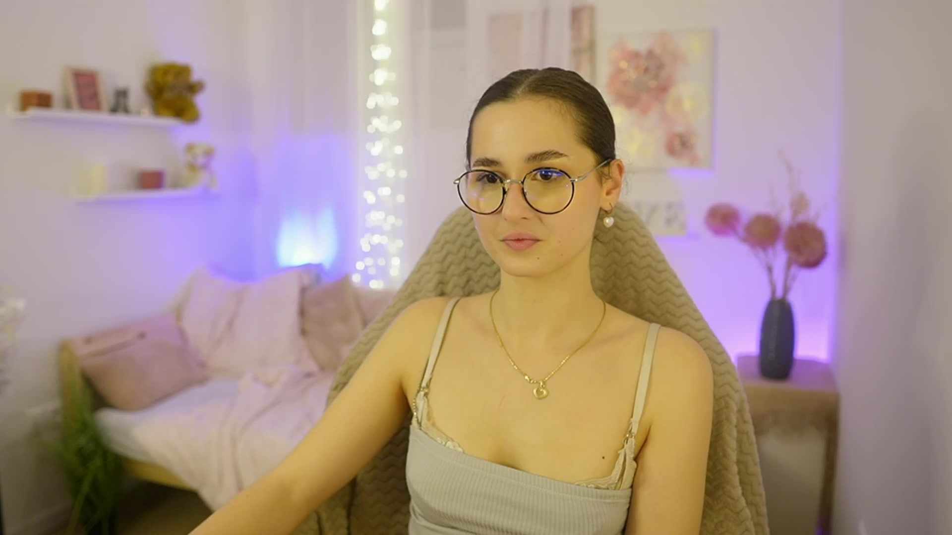 Gallery image thumbnail from Anita_Grey_'s myfreecams stream on, 12/11/2025, 23:26 image 5 of 20