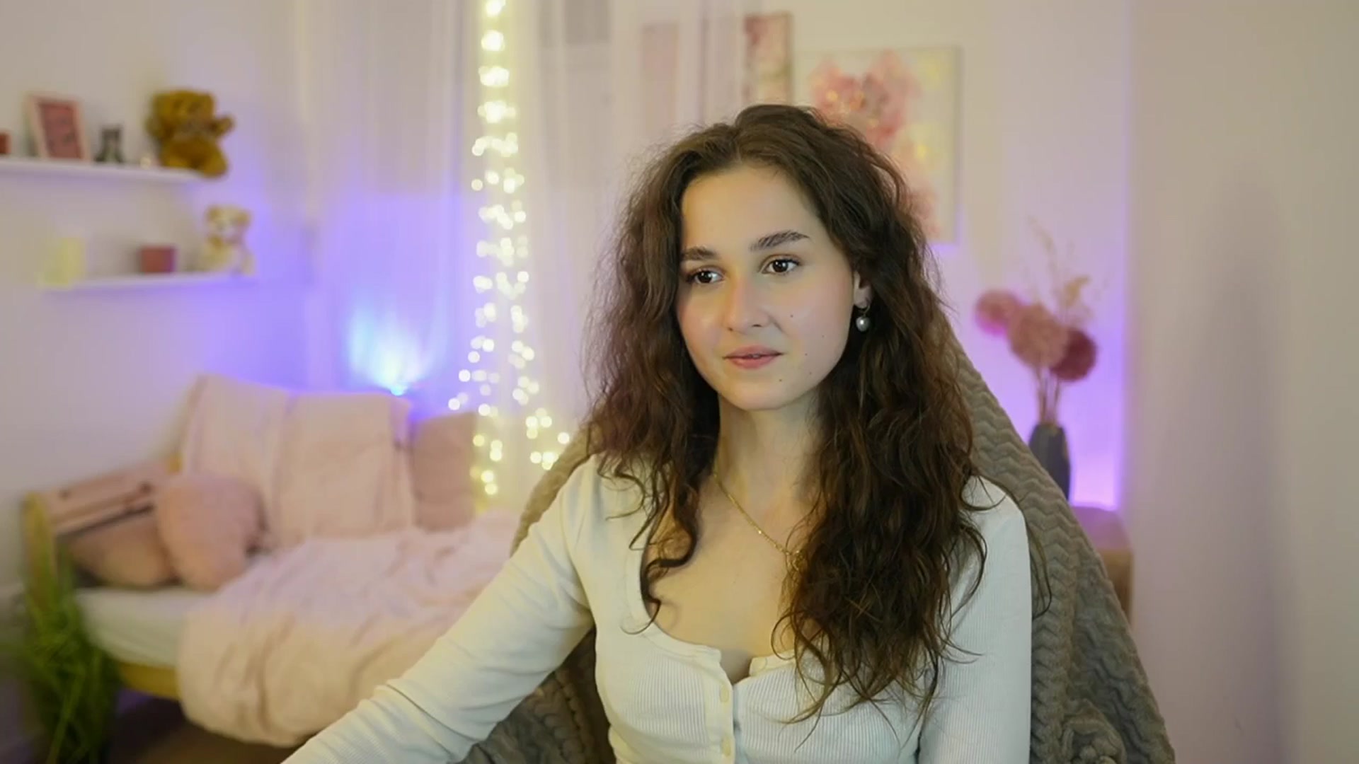 Gallery image thumbnail from Anita_Grey_'s myfreecams stream on, 12/16/2025, 24:31 image 20 of 20