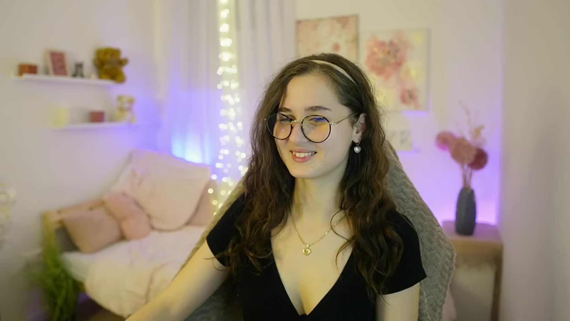 Gallery image thumbnail from Anita_Grey_'s myfreecams stream on, 12/18/2025, 21:24 image 20 of 20
