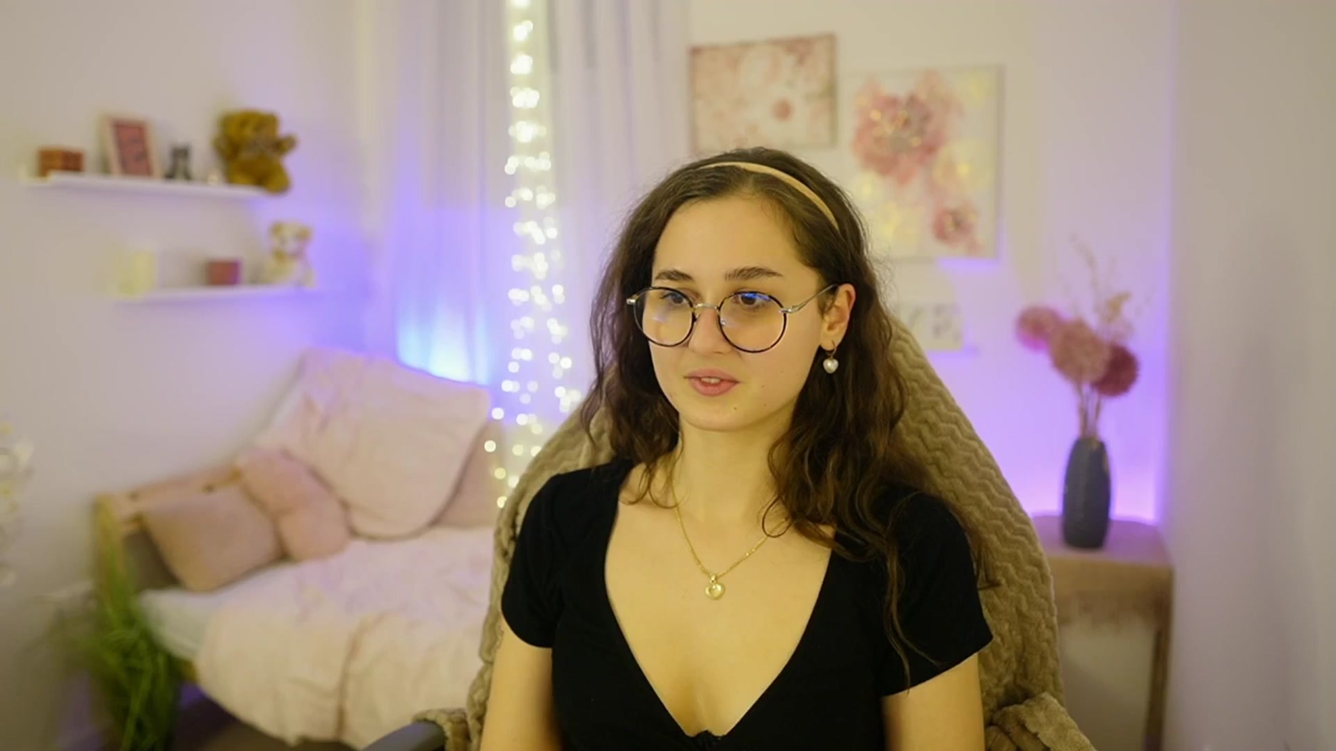 Gallery image thumbnail from Anita_Grey_'s myfreecams stream on, 12/18/2025, 22:36 image 16 of 20
