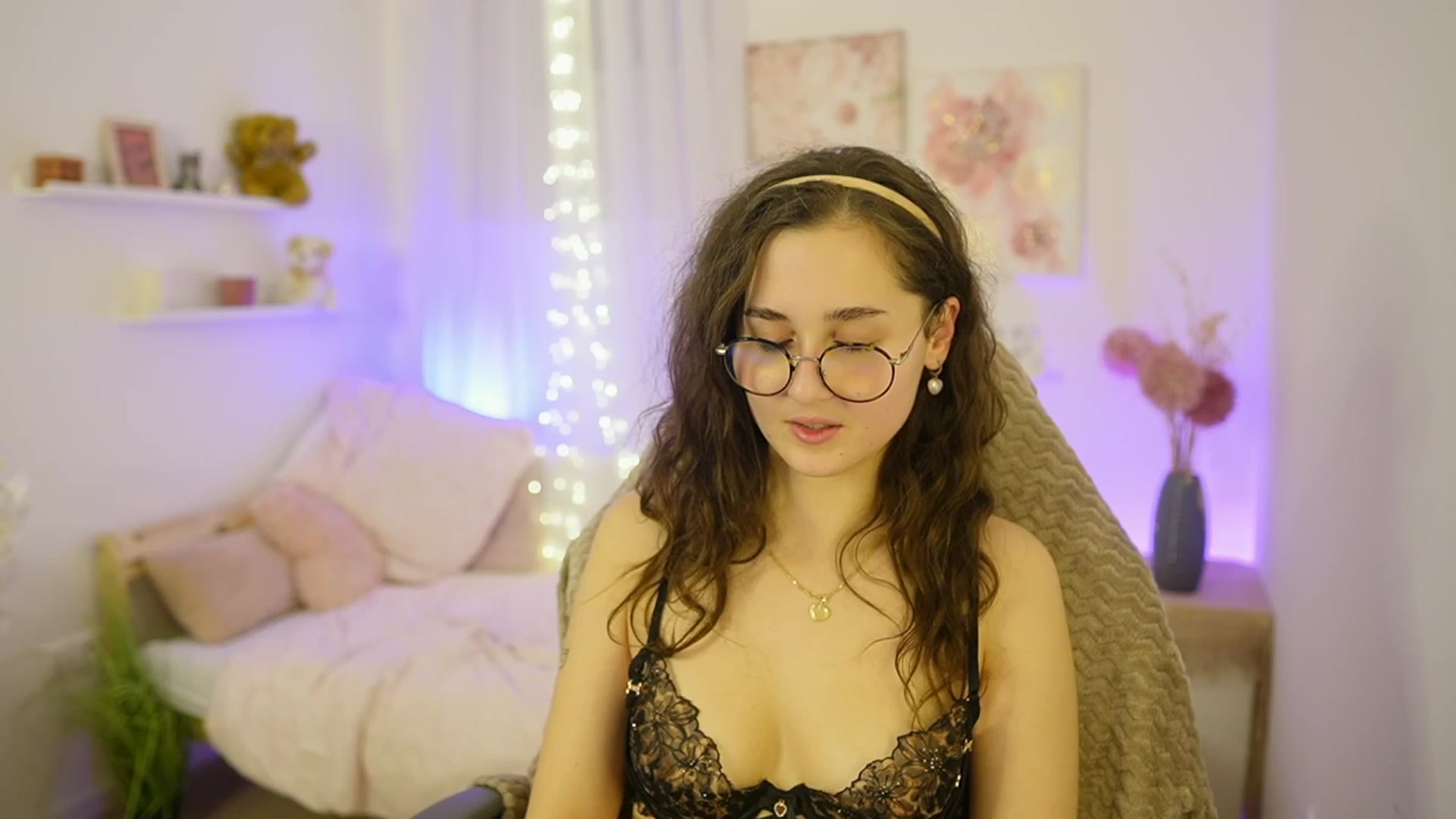 Gallery image thumbnail from Anita_Grey_'s myfreecams stream on, 12/18/2025, 23:52 image 13 of 20