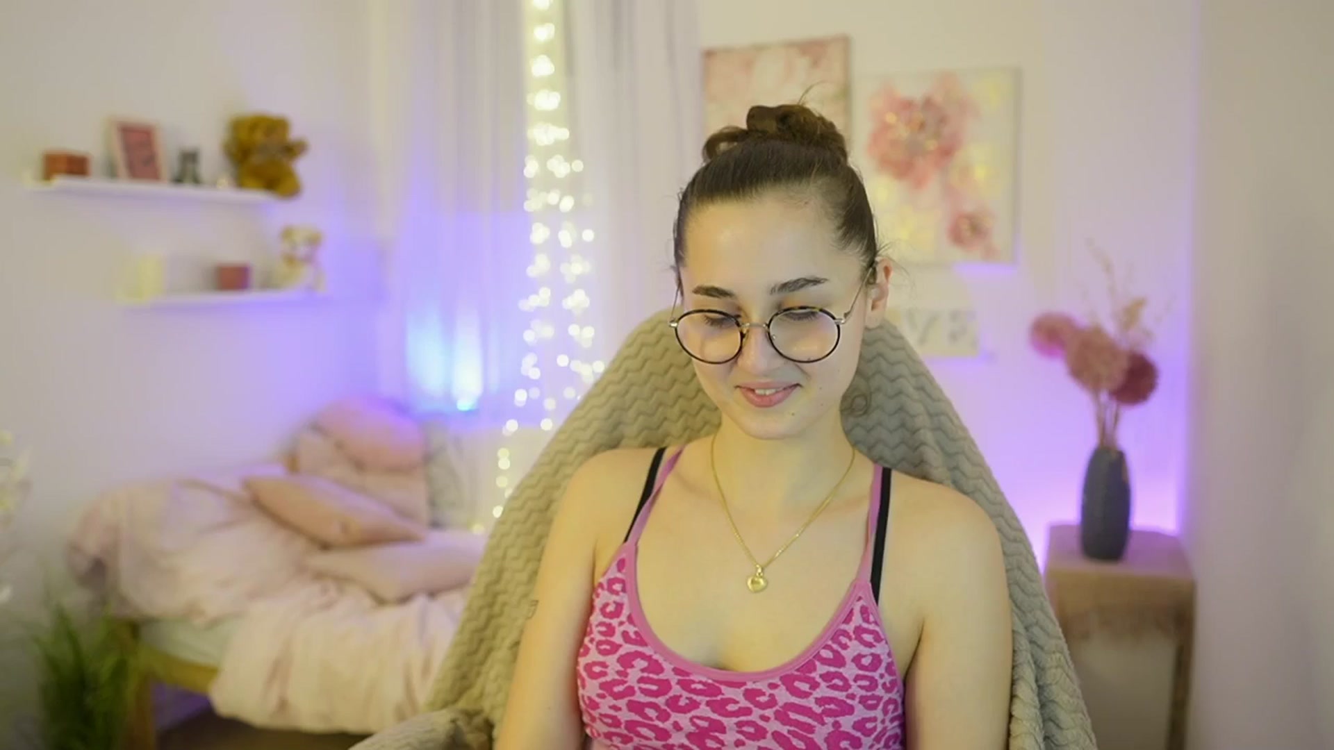 Gallery image thumbnail from Anita_Grey_'s myfreecams stream on, 12/28/2025, 19:42 image 4 of 20