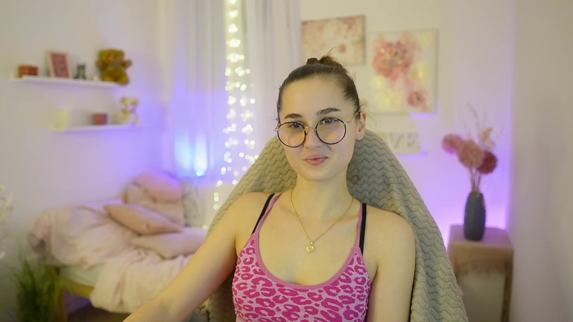 Gallery image thumbnail from Anita_Grey_'s myfreecams stream on, 12/28/2025, 19:42 image 7 of 20