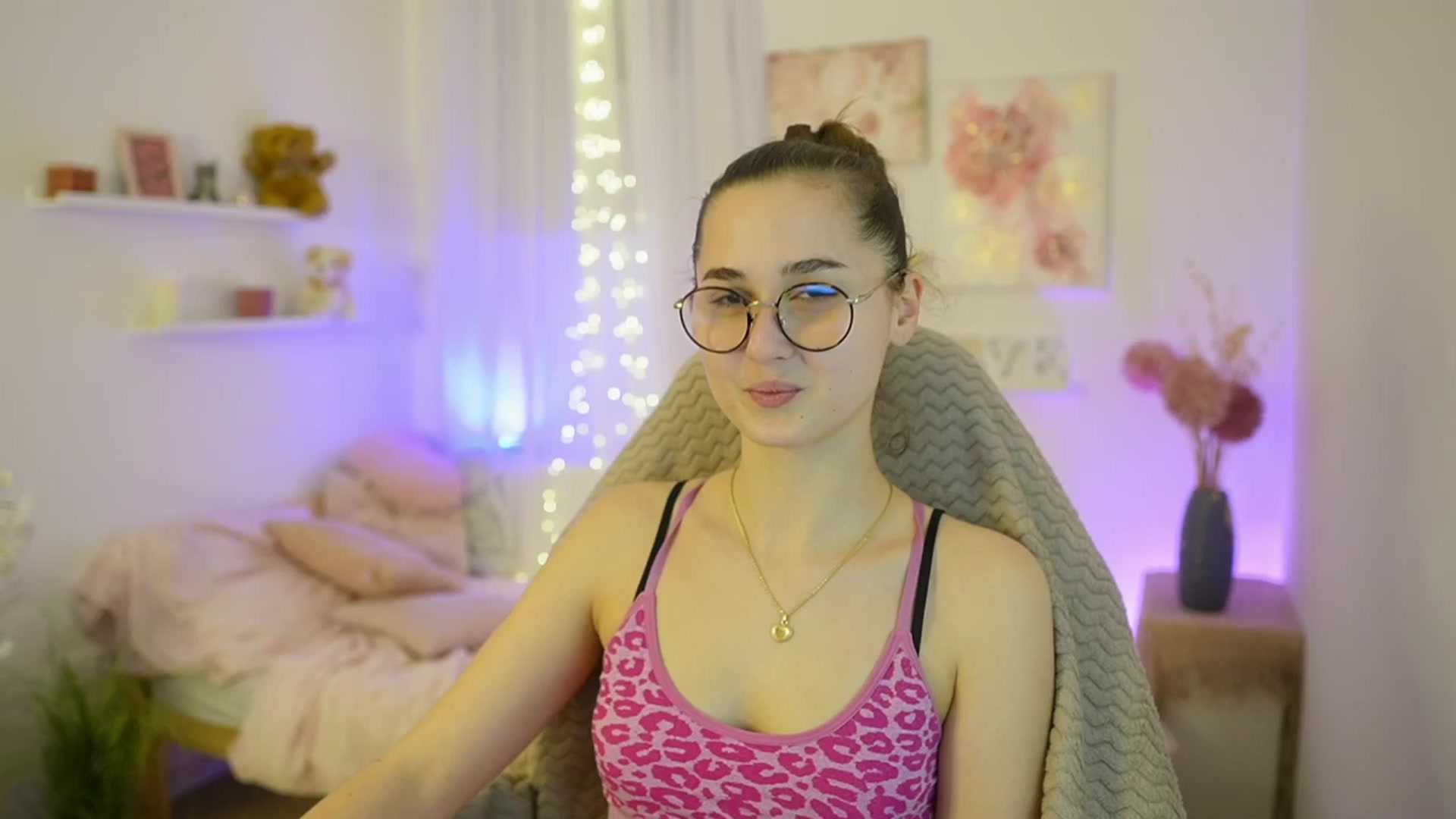 Gallery image thumbnail from Anita_Grey_'s myfreecams stream on, 12/28/2025, 19:42 image 2 of 20