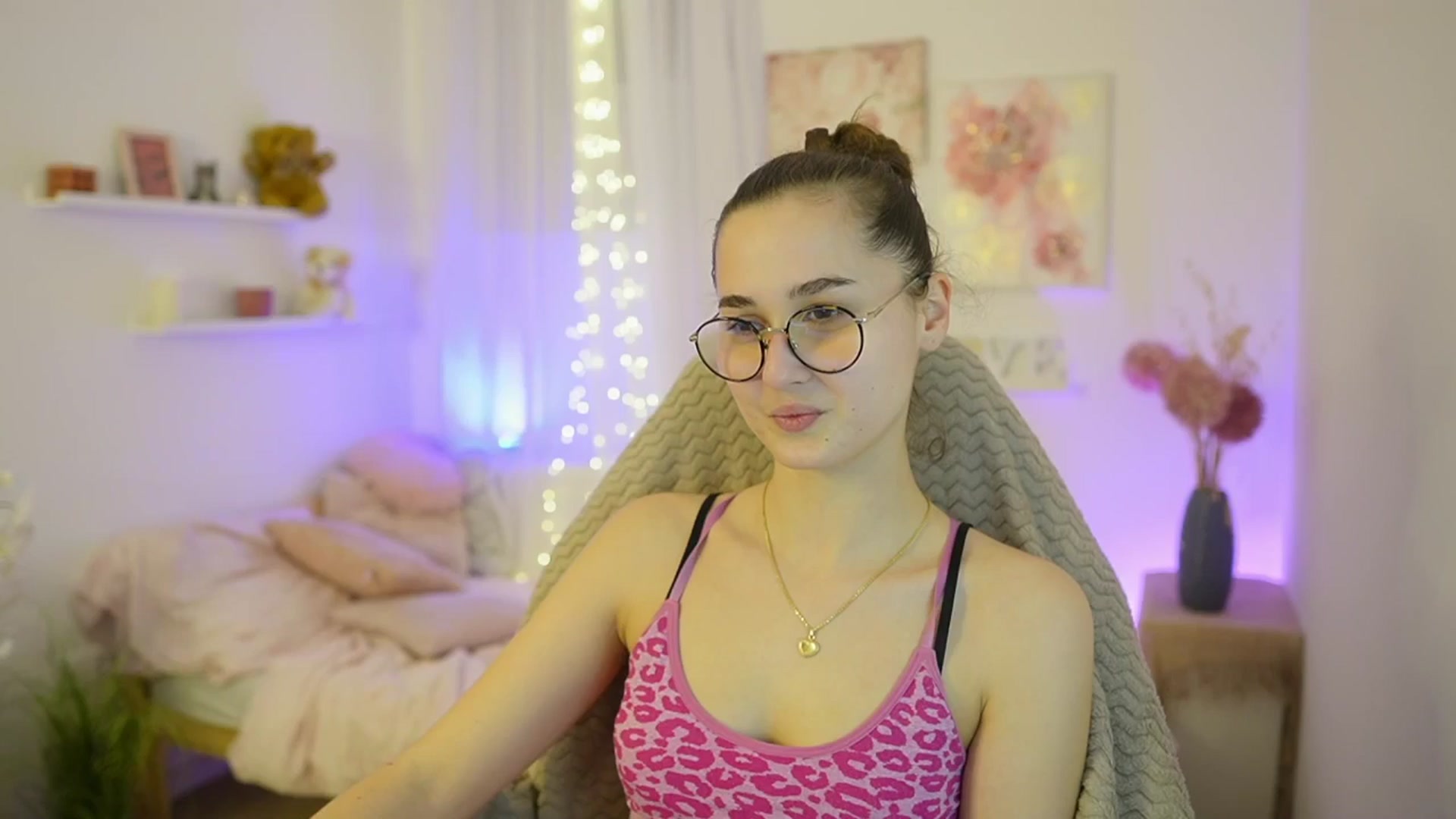 Gallery image thumbnail from Anita_Grey_'s myfreecams stream on, 12/28/2025, 19:42 image 3 of 20