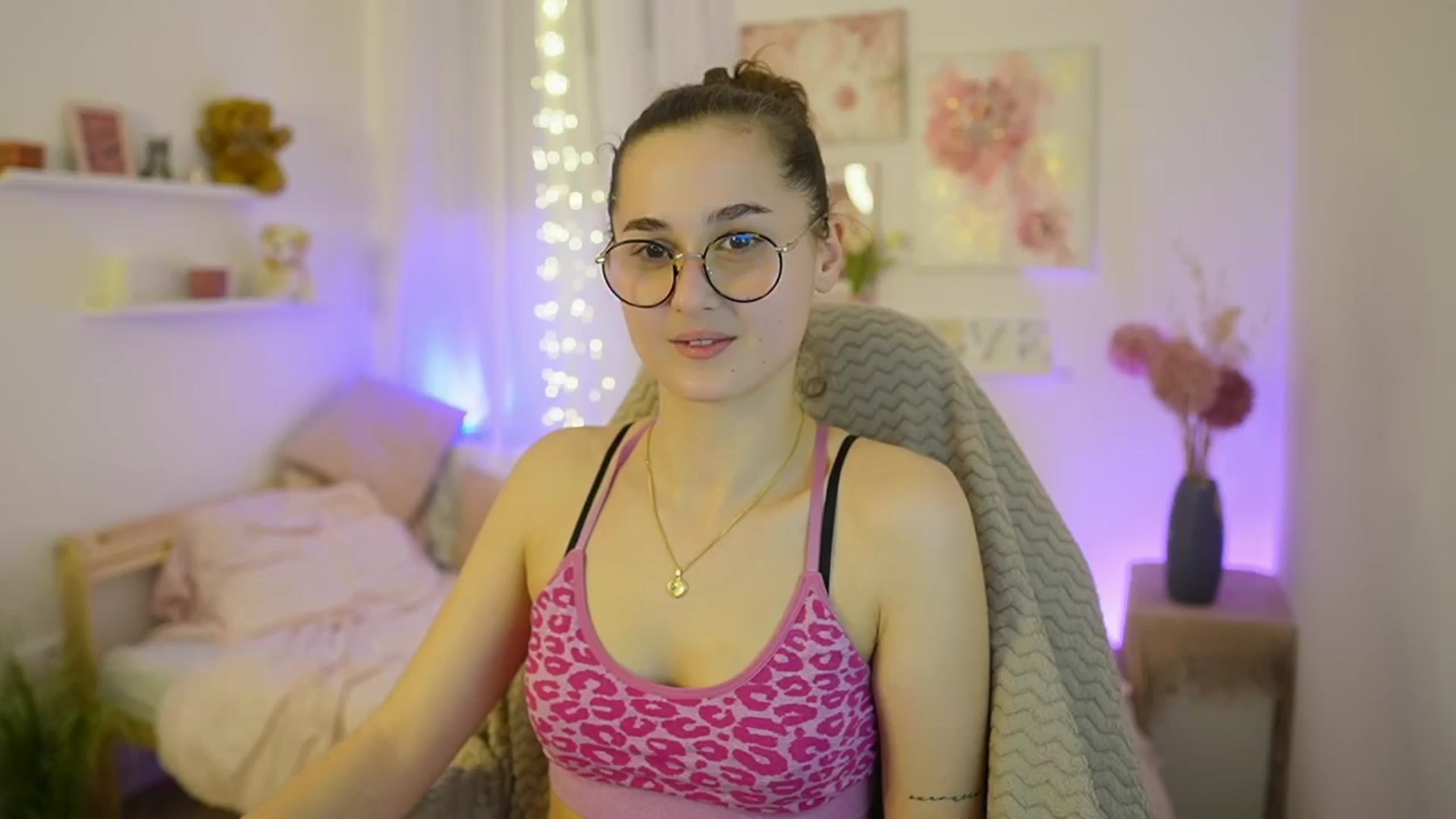 Gallery image thumbnail from Anita_Grey_'s myfreecams stream on, 12/28/2025, 22:18 image 9 of 20