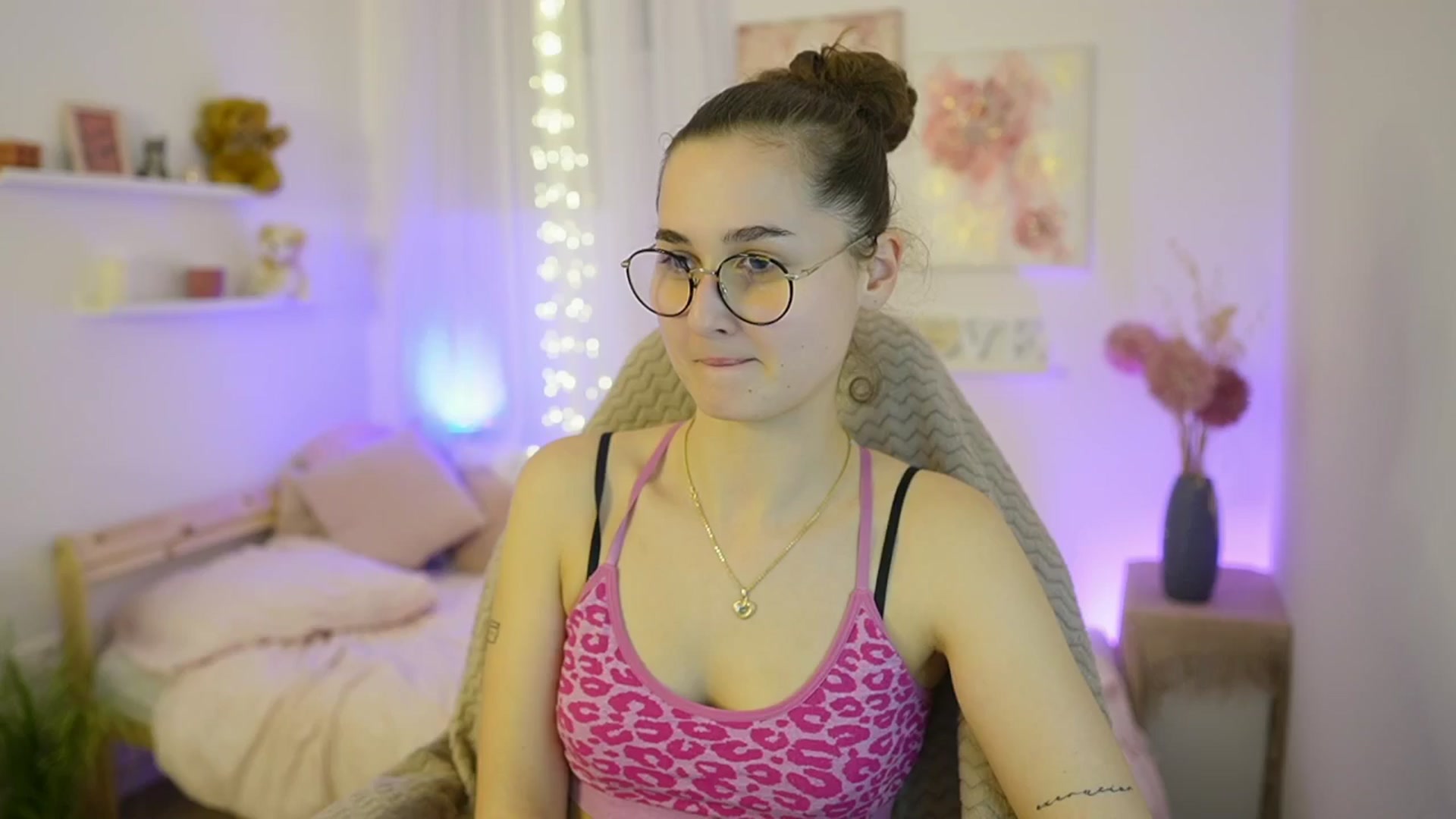 Gallery image thumbnail from Anita_Grey_'s myfreecams stream on, 12/28/2025, 23:39 image 1 of 20