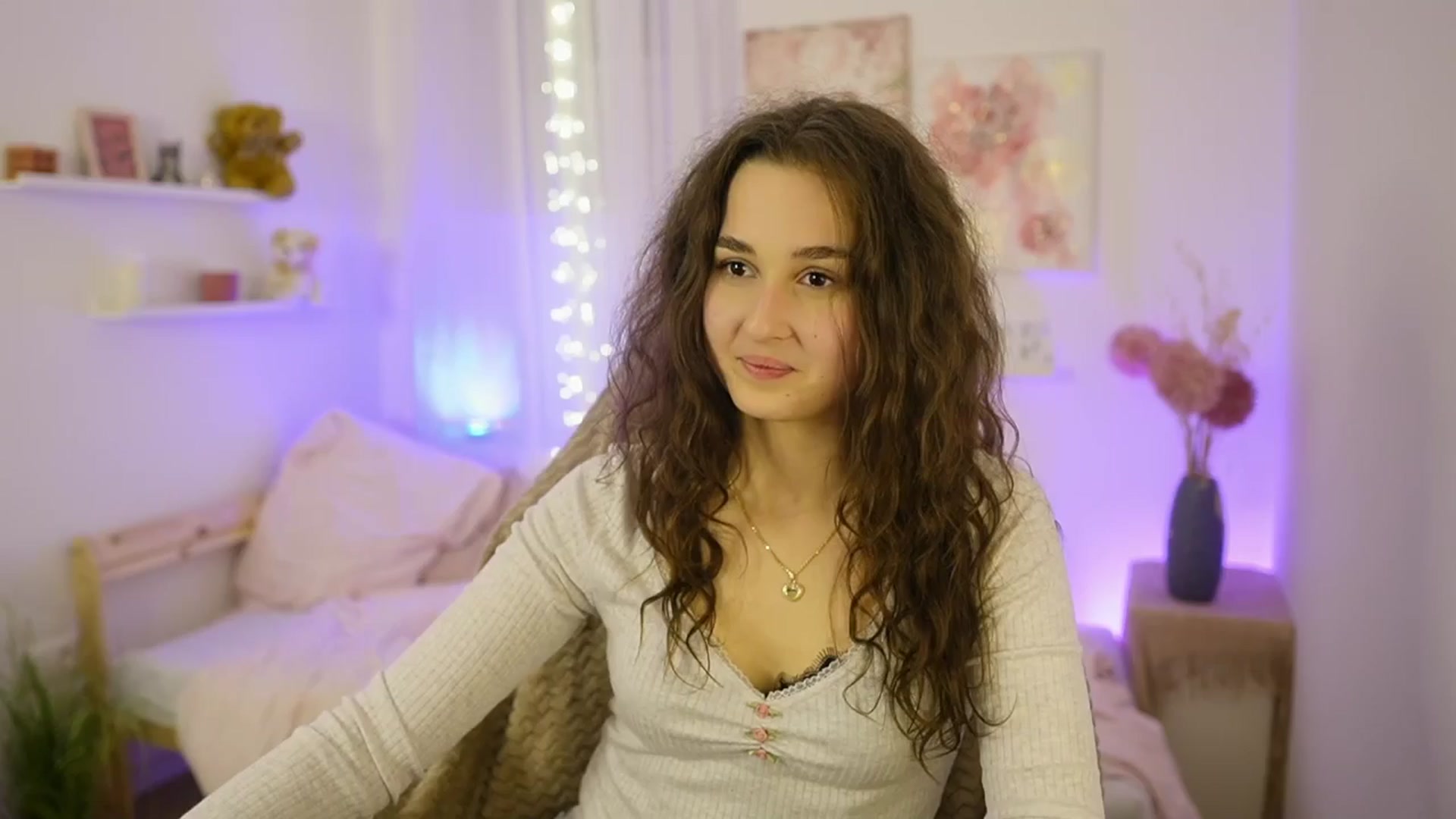 Gallery image thumbnail from Anita_Grey_'s myfreecams stream on, 12/29/2025, 23:34 image 2 of 20