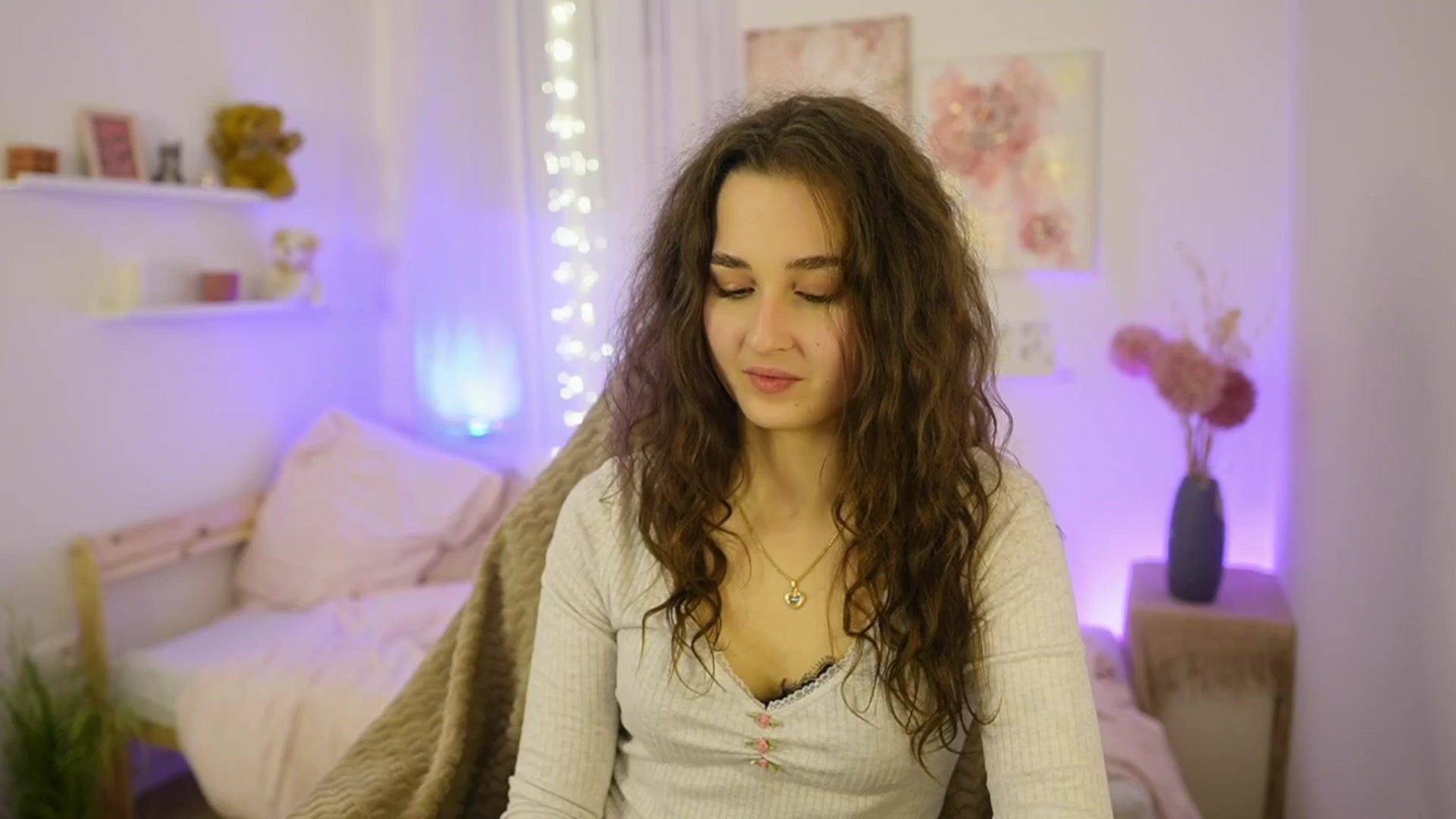 Gallery image thumbnail from Anita_Grey_'s myfreecams stream on, 12/29/2025, 23:34 image 5 of 20