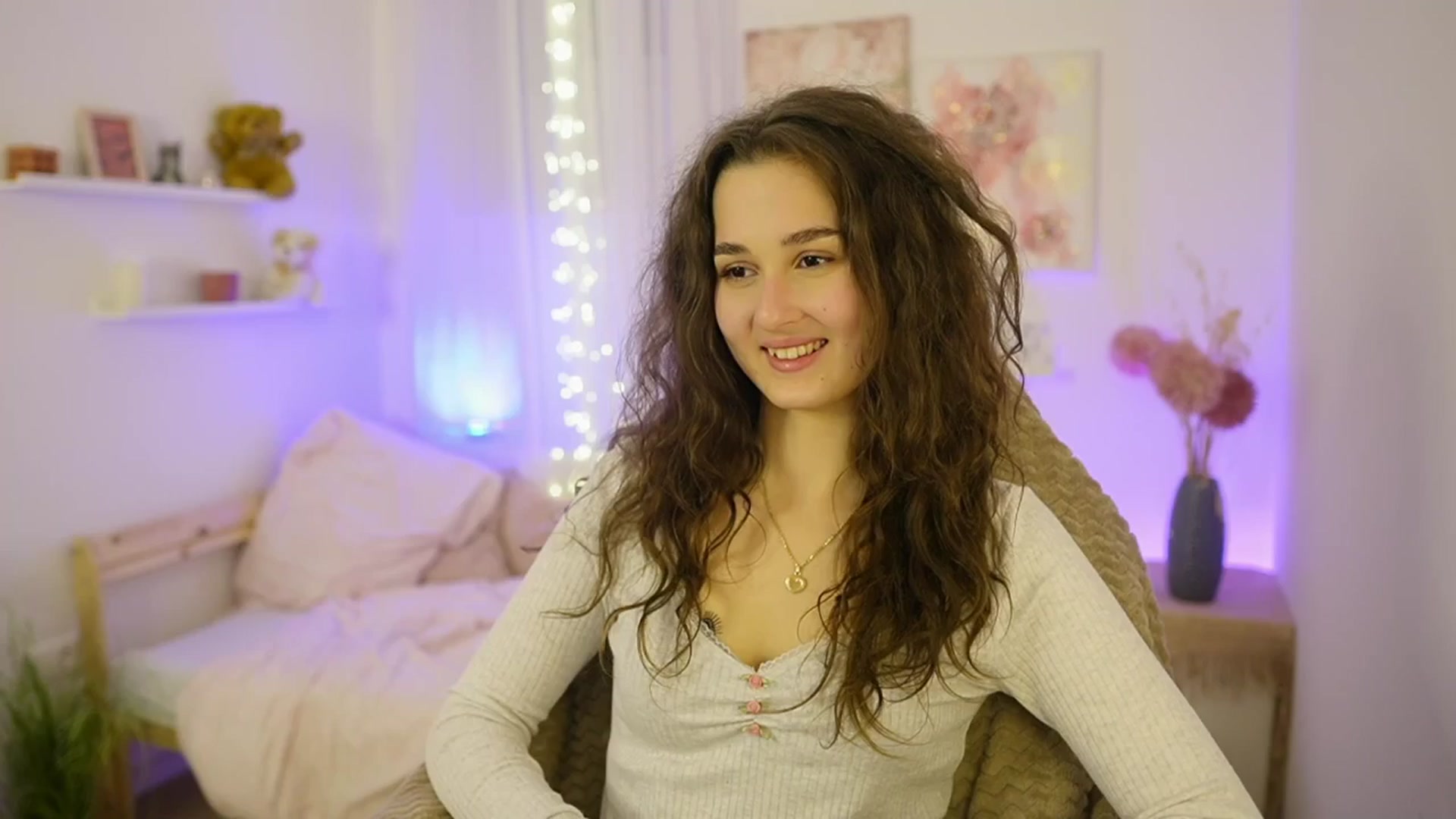 Gallery image thumbnail from Anita_Grey_'s myfreecams stream on, 12/29/2025, 23:34 image 15 of 20