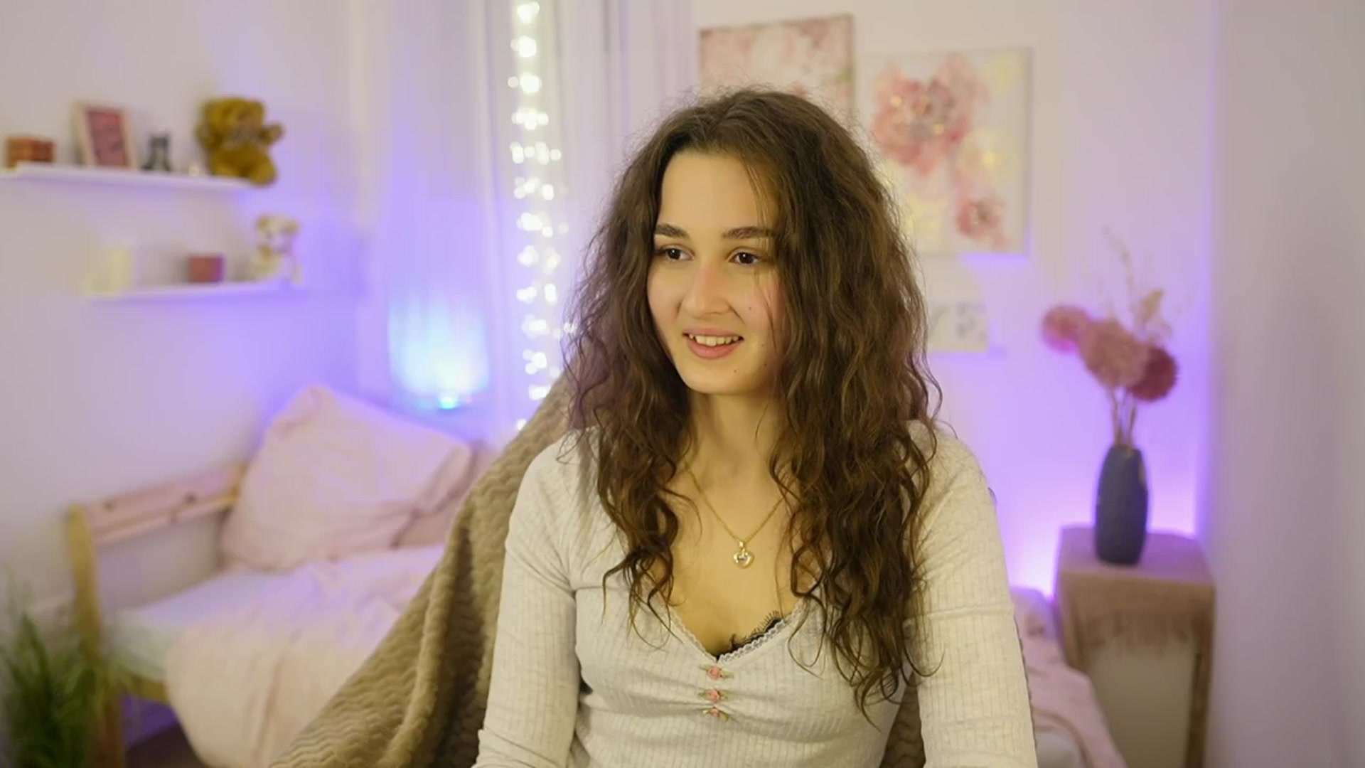 Gallery image thumbnail from Anita_Grey_'s myfreecams stream on, 12/29/2025, 23:34 image 3 of 20