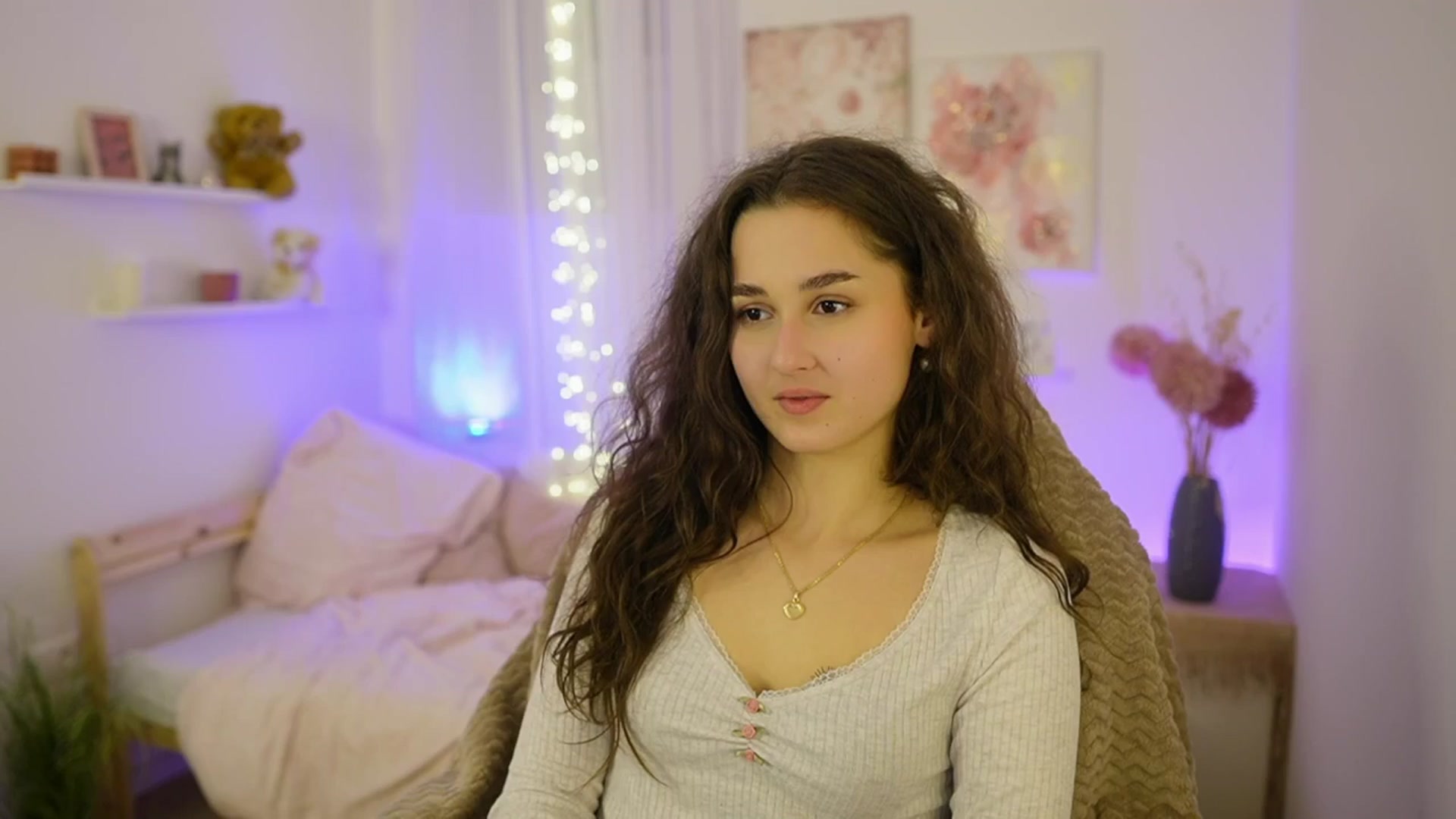 Gallery image thumbnail from Anita_Grey_'s myfreecams stream on, 12/30/2025, 24:13 image 10 of 20