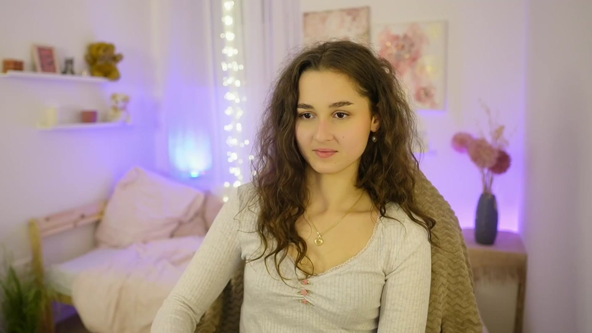 Gallery image thumbnail from Anita_Grey_'s myfreecams stream on, 12/30/2025, 24:13 image 3 of 20