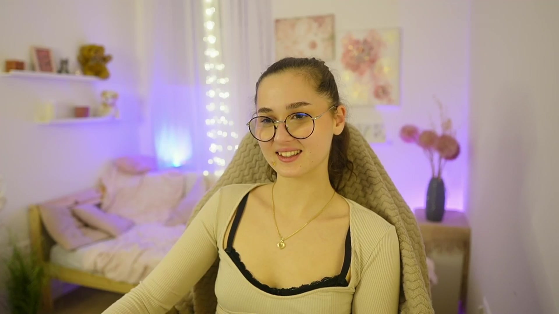 Gallery image thumbnail from Anita_Grey_'s myfreecams stream on, 01/03/2026, 21:56 image 18 of 20