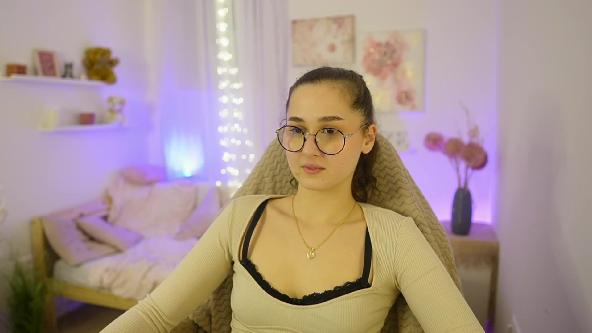 Gallery image thumbnail from Anita_Grey_'s myfreecams stream on, 01/03/2026, 21:56 image 2 of 20