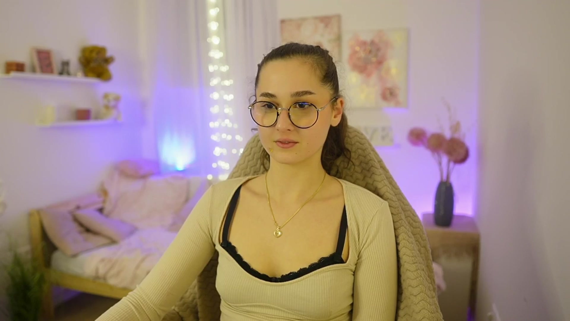 Gallery image thumbnail from Anita_Grey_'s myfreecams stream on, 01/03/2026, 21:56 image 14 of 20