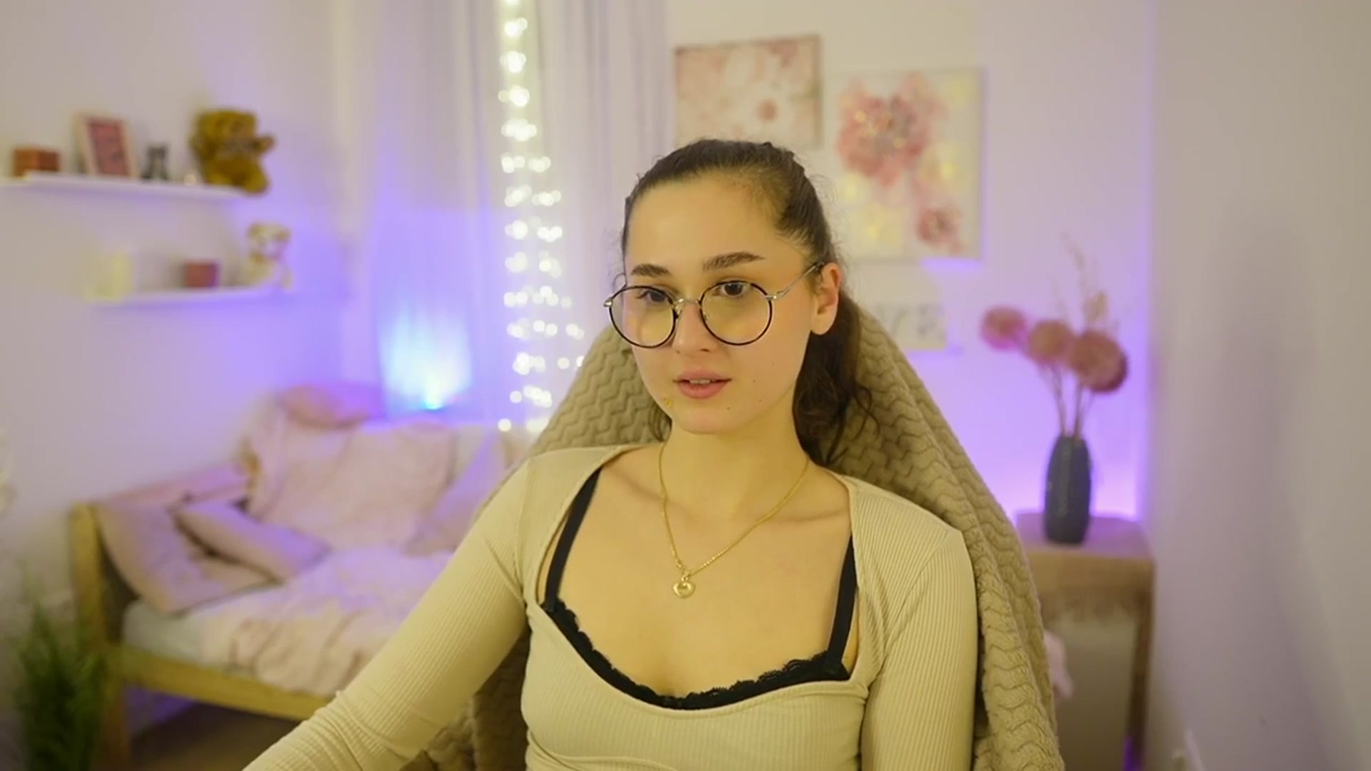 Gallery image thumbnail from Anita_Grey_'s myfreecams stream on, 01/03/2026, 21:56 image 16 of 20
