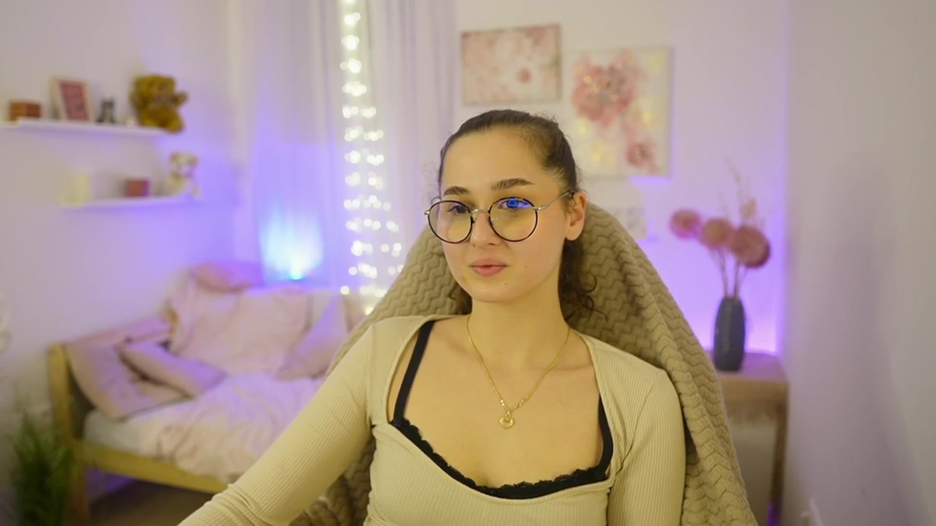 Gallery image thumbnail from Anita_Grey_'s myfreecams stream on, 01/03/2026, 23:33 image 11 of 20