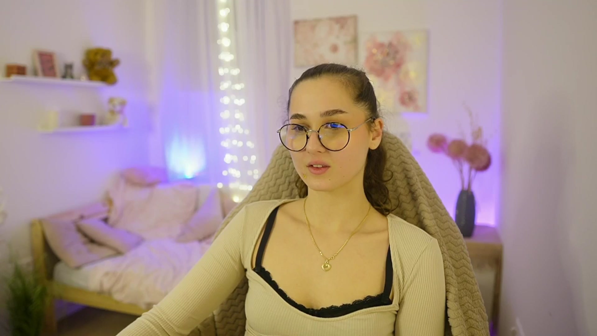 Gallery image thumbnail from Anita_Grey_'s myfreecams stream on, 01/03/2026, 23:33 image 2 of 20