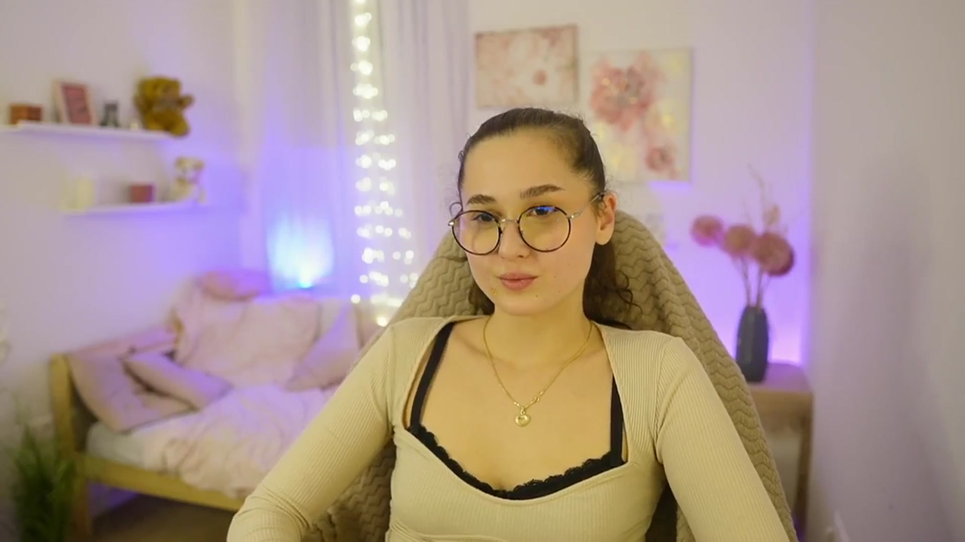 Gallery image thumbnail from Anita_Grey_'s myfreecams stream on, 01/03/2026, 23:33 image 13 of 20