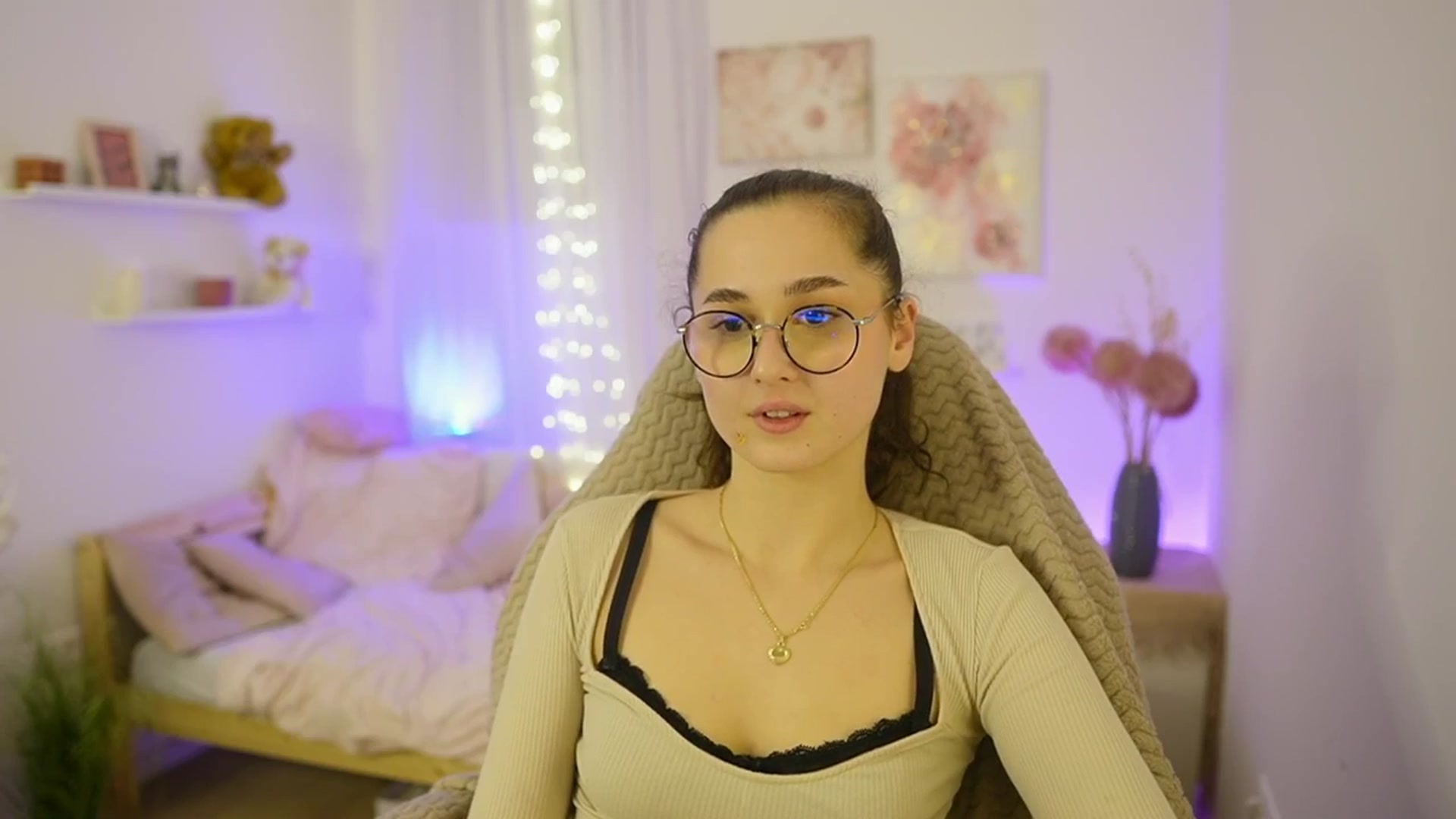 Gallery image thumbnail from Anita_Grey_'s myfreecams stream on, 01/03/2026, 23:33 image 10 of 20