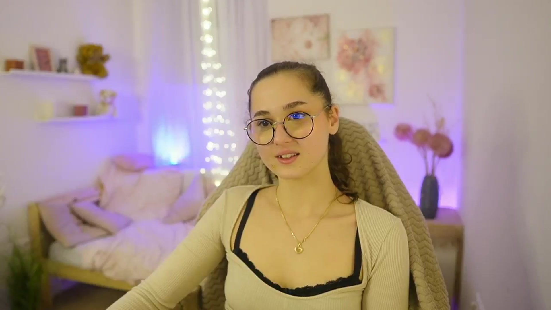 Gallery image thumbnail from Anita_Grey_'s myfreecams stream on, 01/03/2026, 23:33 image 4 of 20
