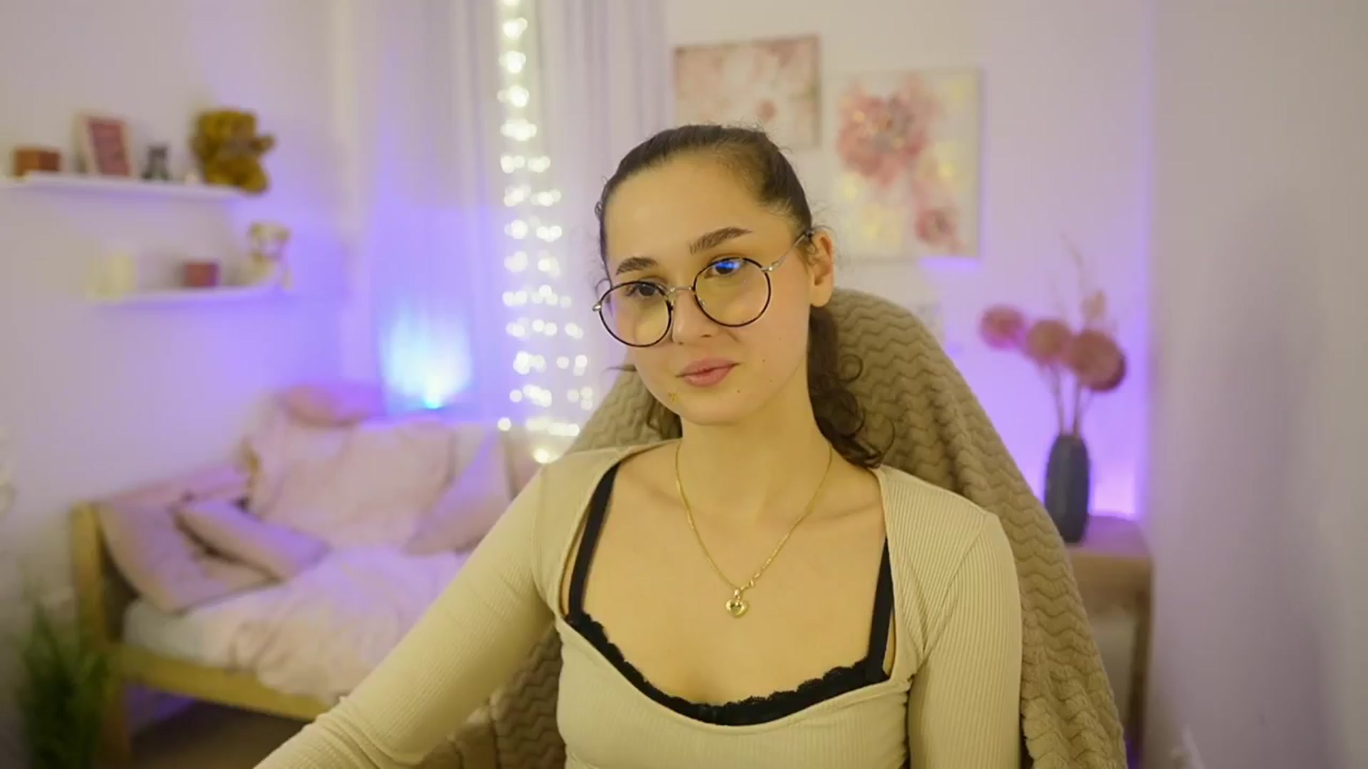Gallery image thumbnail from Anita_Grey_'s myfreecams stream on, 01/03/2026, 23:33 image 1 of 20